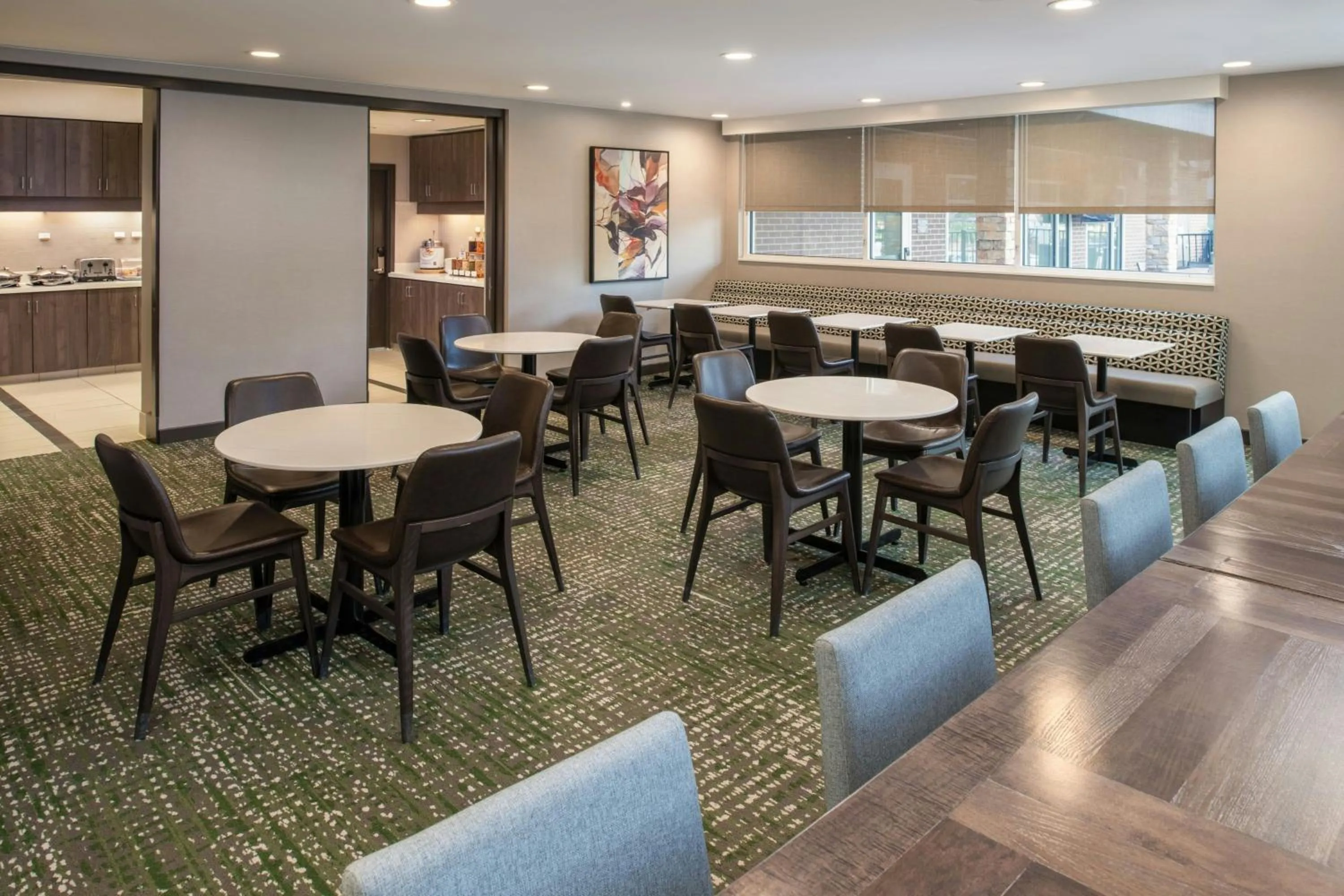 Breakfast in Residence Inn by Marriott Houston City Place