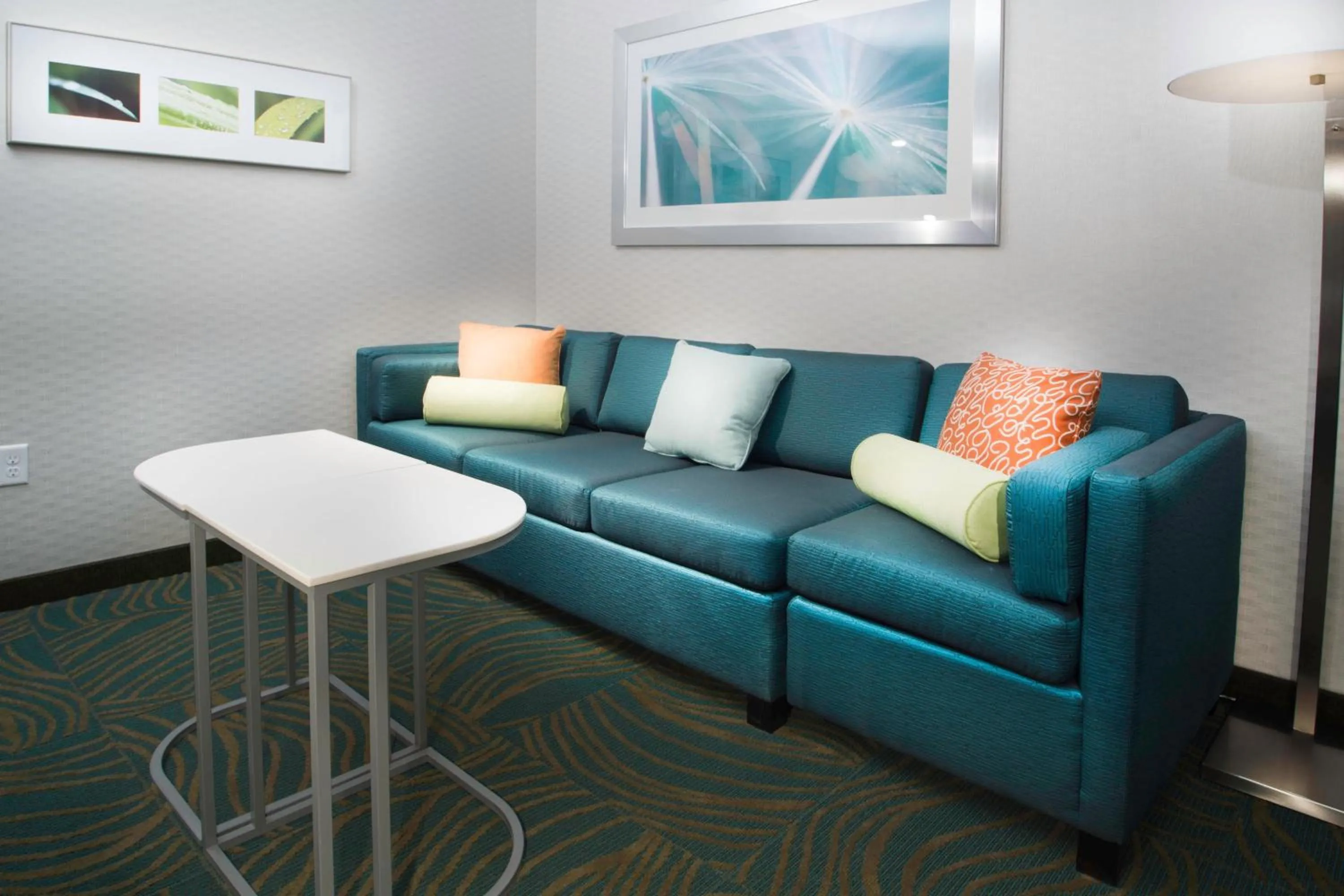 Living room in SpringHill Suites by Marriott Houston Westchase