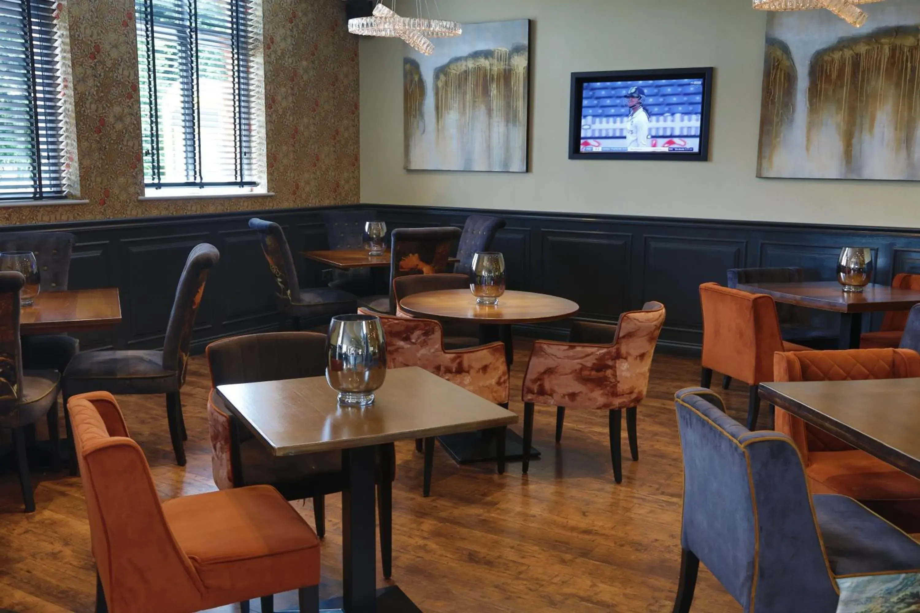 Lounge or bar in The Eccleston Hotel; BW Signature Collection Lounge or bar in The Eccleston Hotel; BW Signature Collection