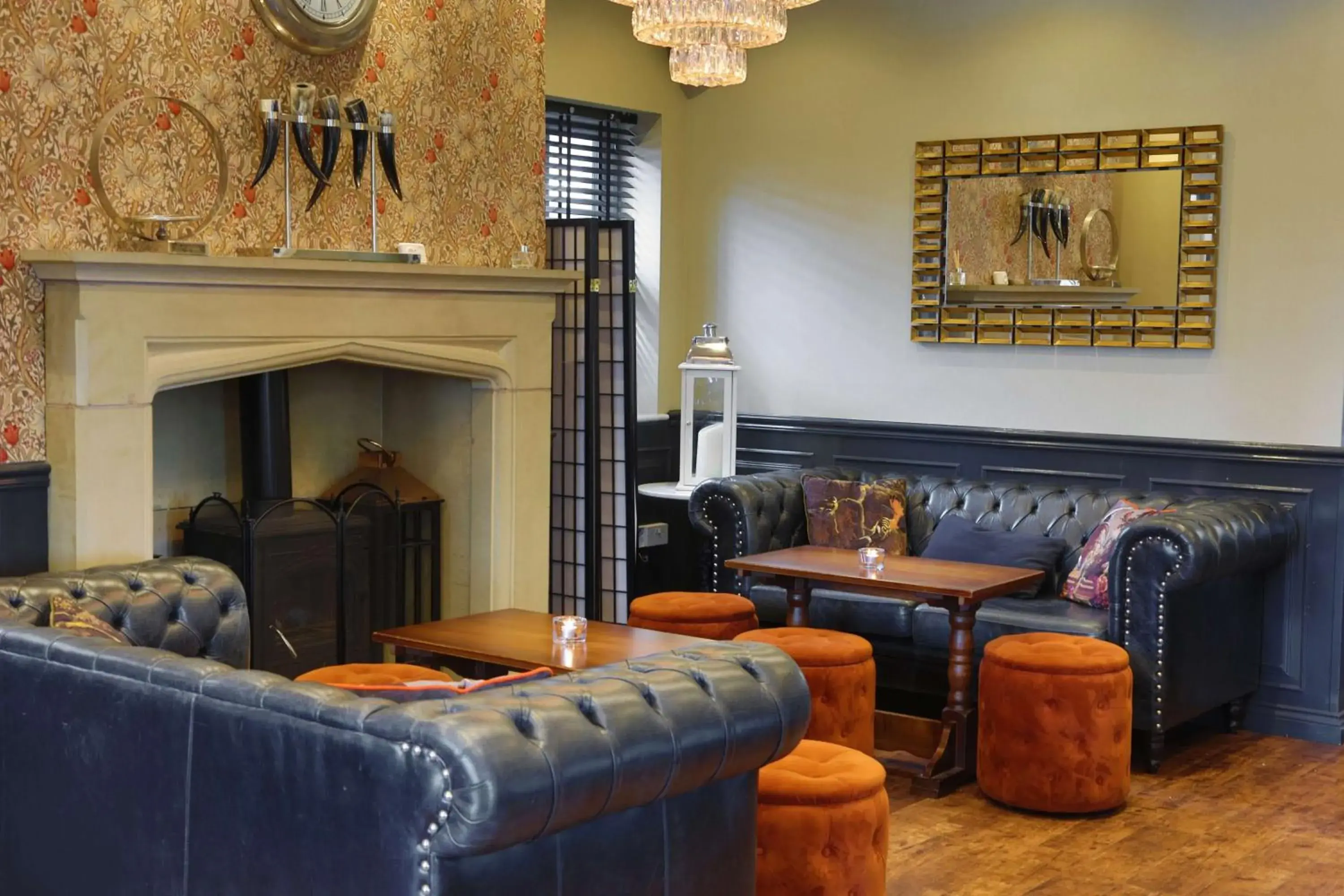 Lounge or bar in The Eccleston Hotel; BW Signature Collection Lounge or bar in The Eccleston Hotel; BW Signature Collection