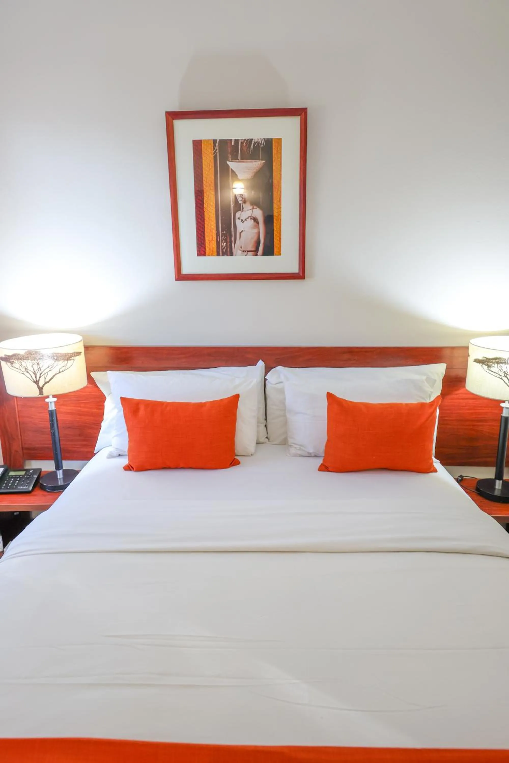 Bed in Cresta Botsalo Hotel
