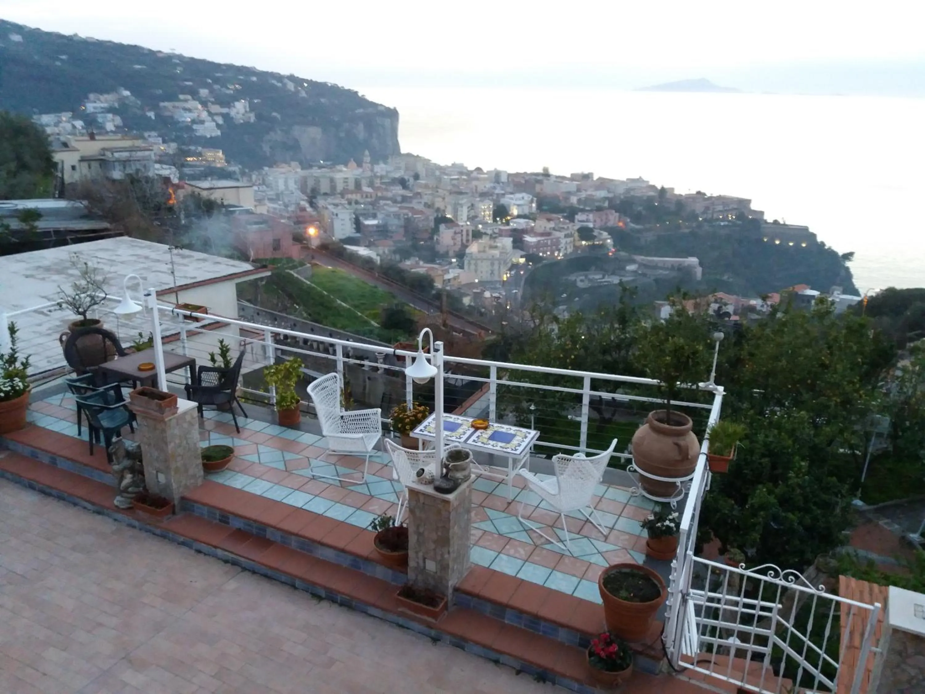 Balcony/Terrace in Garden on the Sea