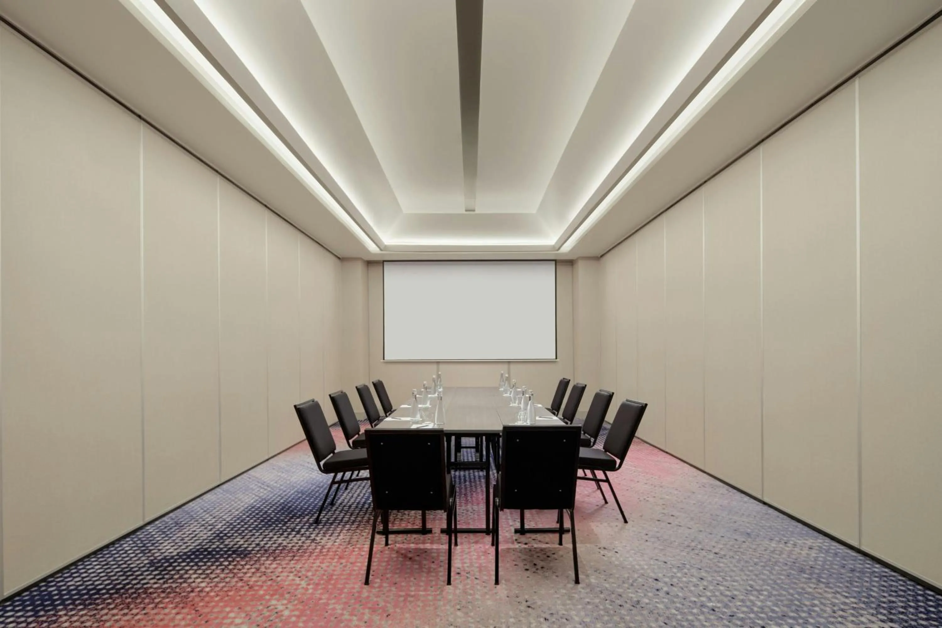 Meeting/conference room in Aloft Jakarta Kebon Jeruk