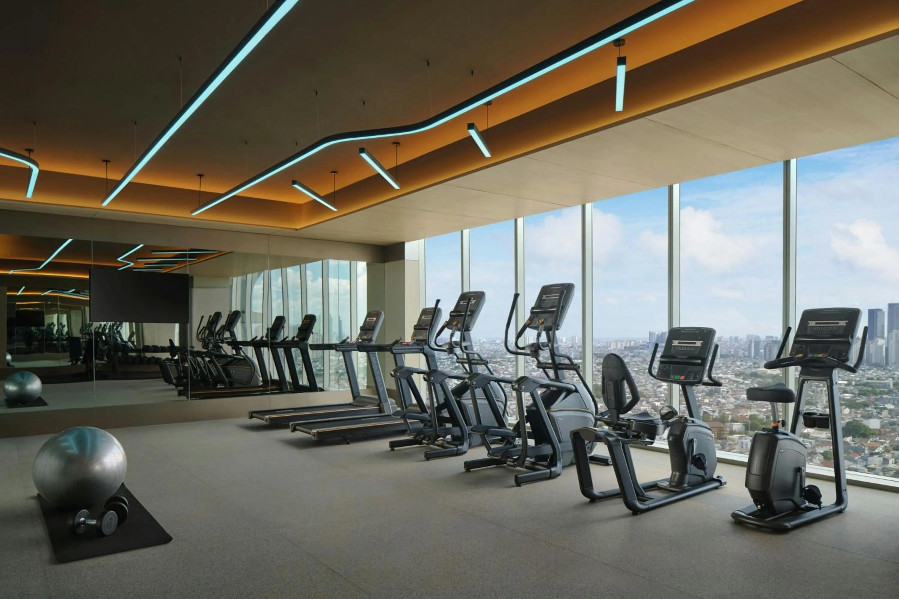 Fitness centre/facilities in Aloft Jakarta Kebon Jeruk