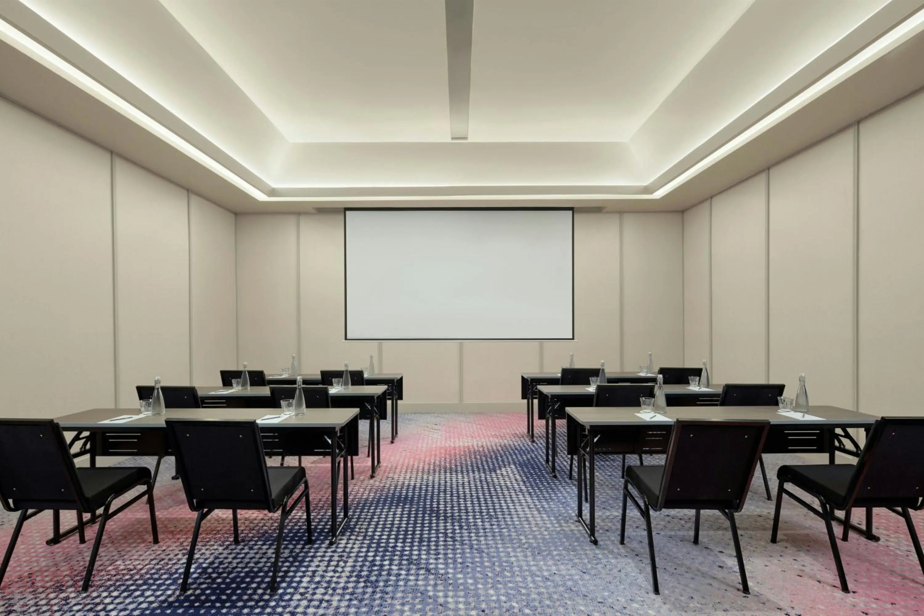 Meeting/conference room in Aloft Jakarta Kebon Jeruk