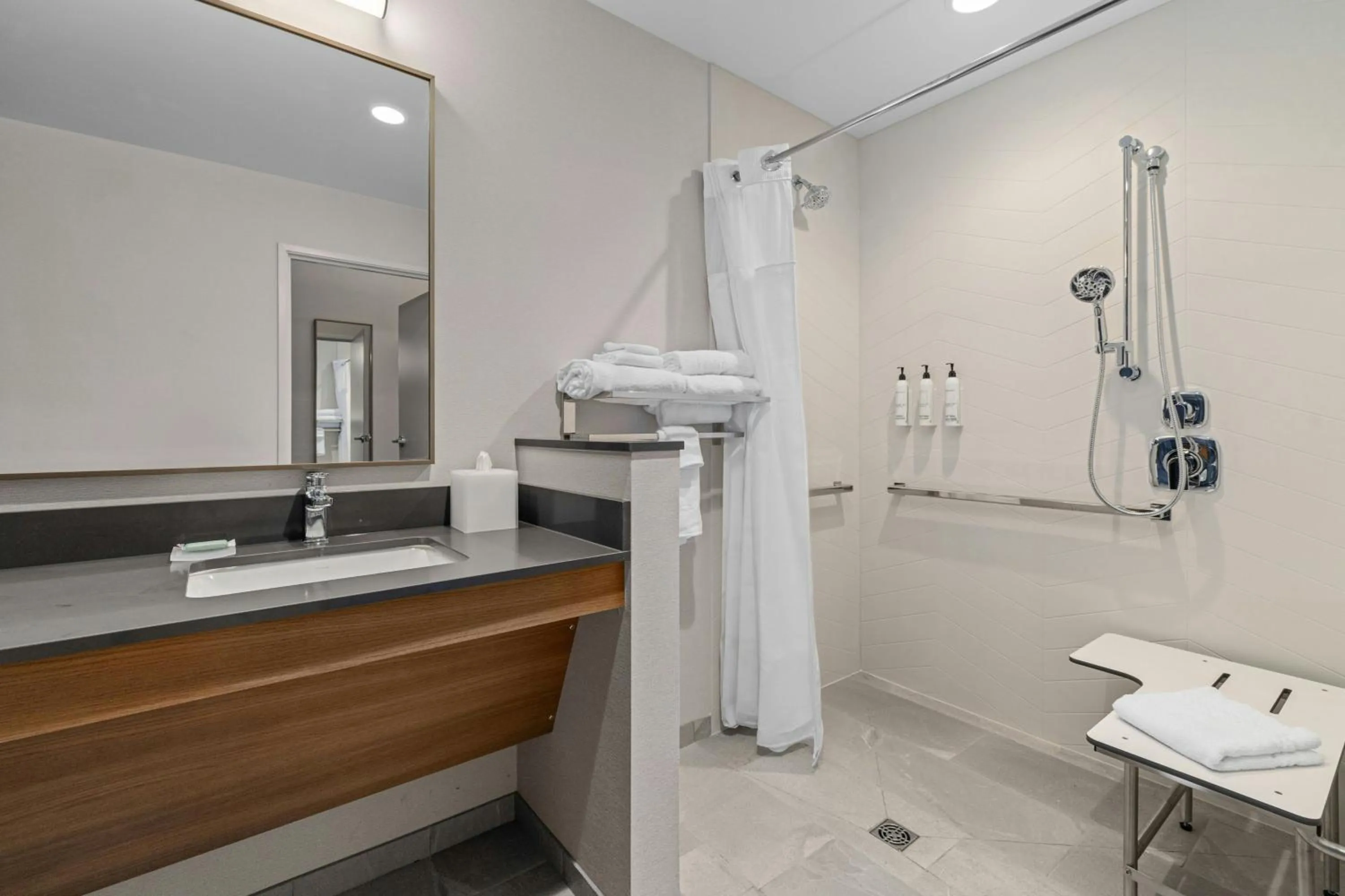 Bathroom in Fairfield Inn & Suites Dixon