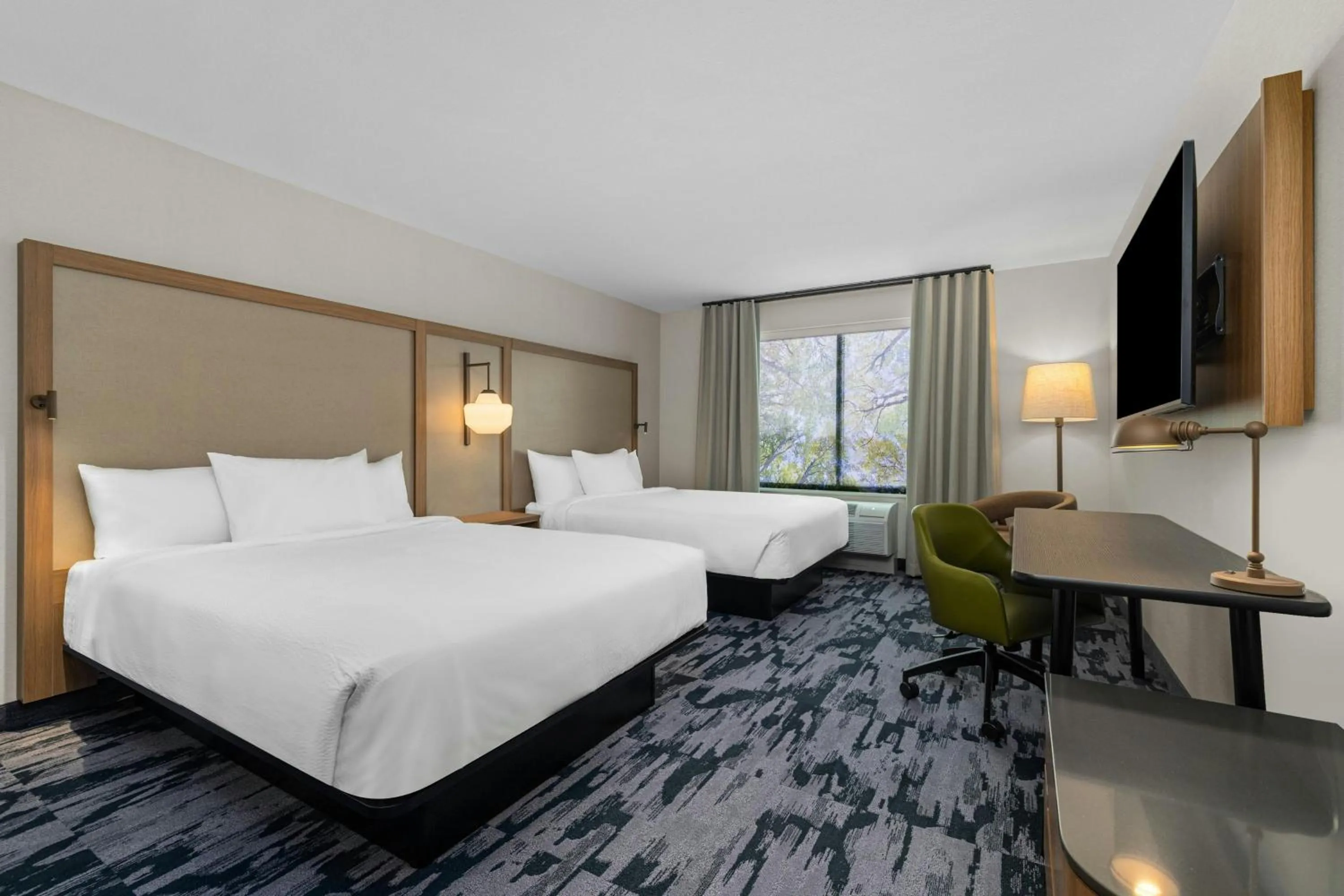 Photo of the whole room, Bed in Fairfield Inn & Suites Dixon