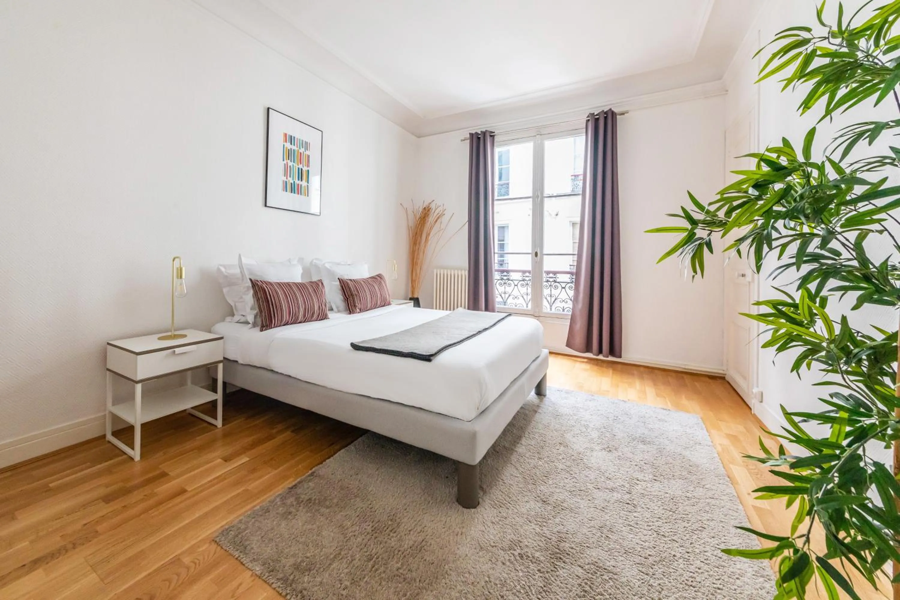 Photo of the whole room, Bed in Appartements Bergère