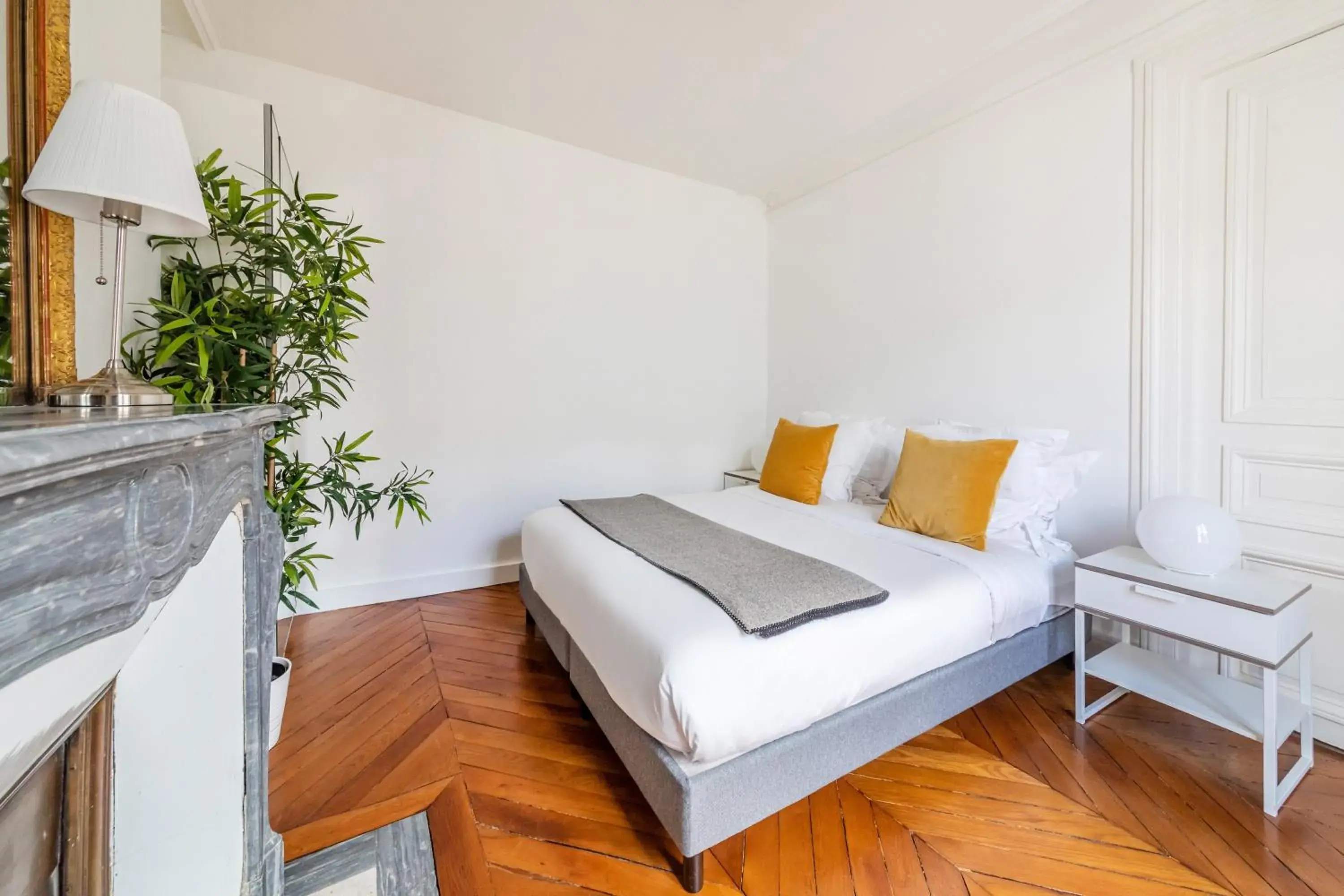 Bedroom, Bed in Appartements Bergère Bedroom, Bed in Appartements Bergère