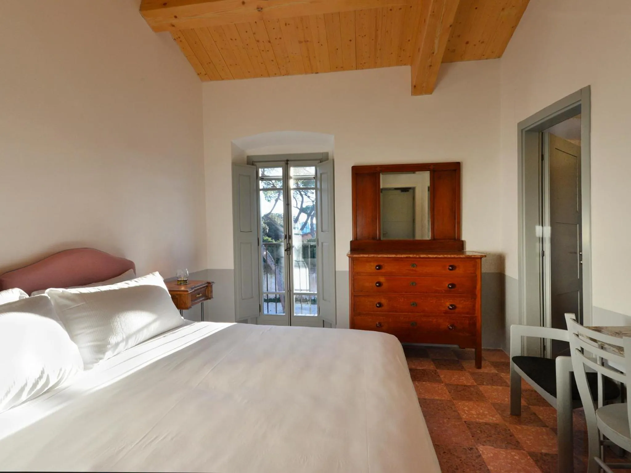 Photo of the whole room, Bed in I Casali del Pino