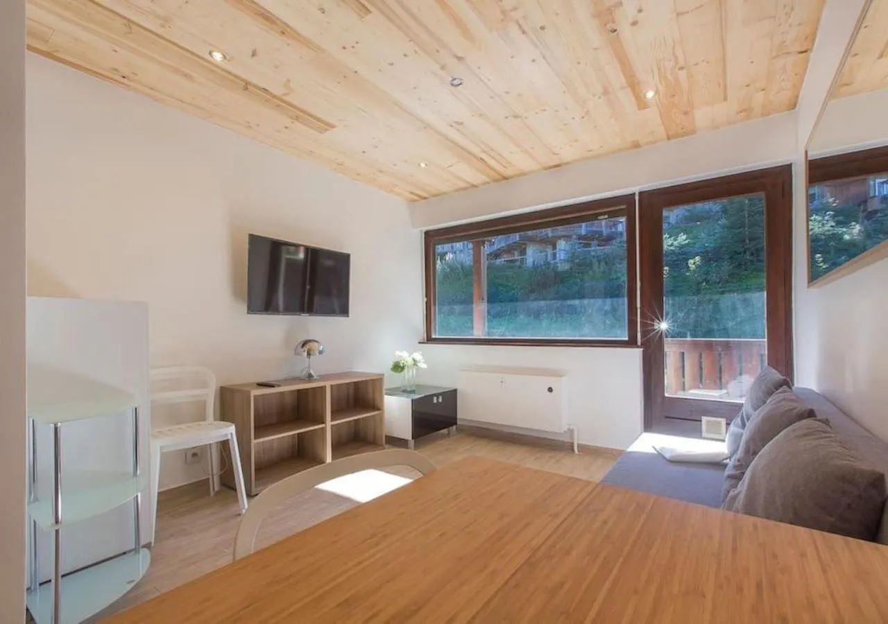 Communal lounge/ TV room in Résidence Le Relax - Megève Centre
