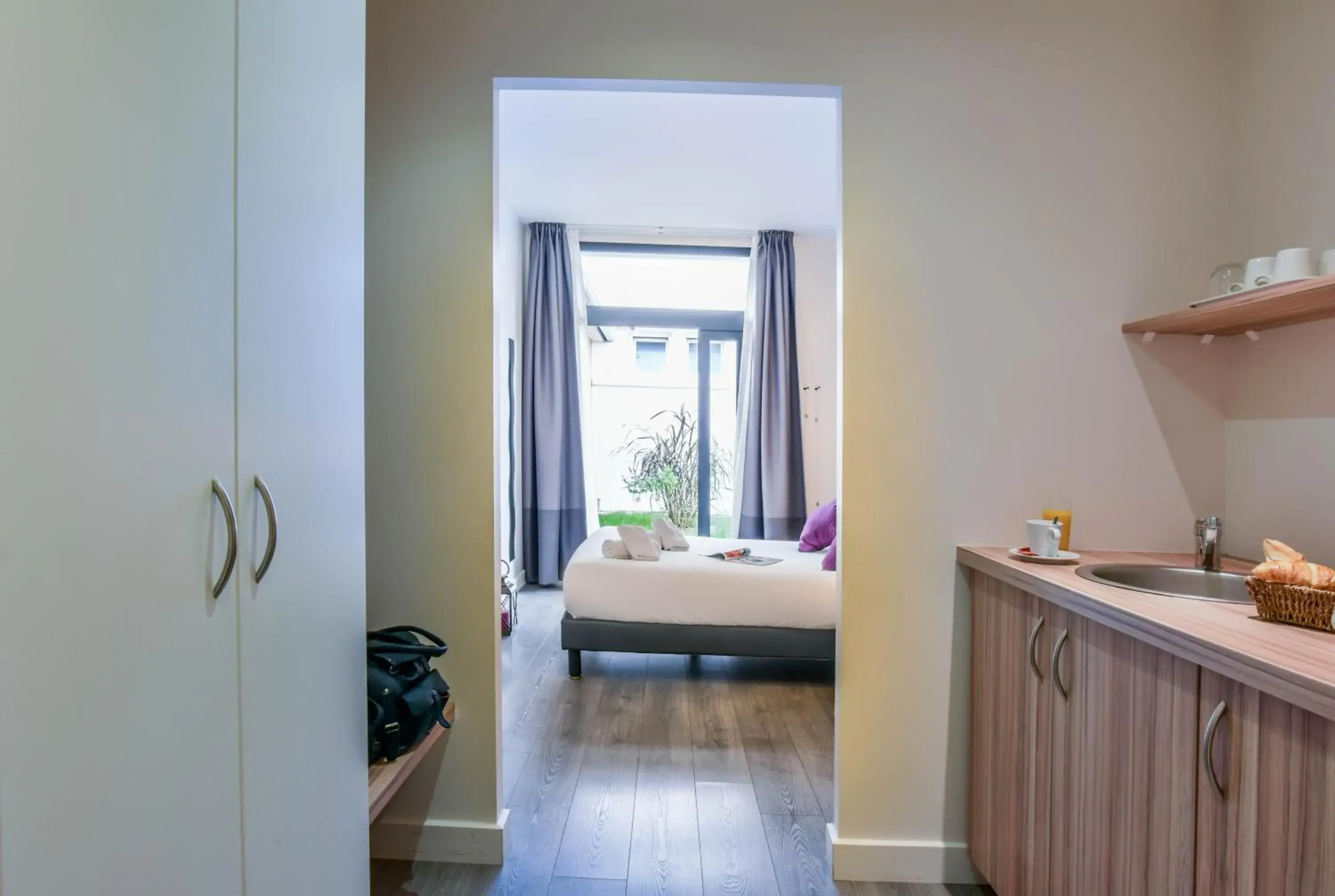 Bed in Logis Hôtels Gnàc é Pause Bed in Logis Hôtels Gnàc é Pause