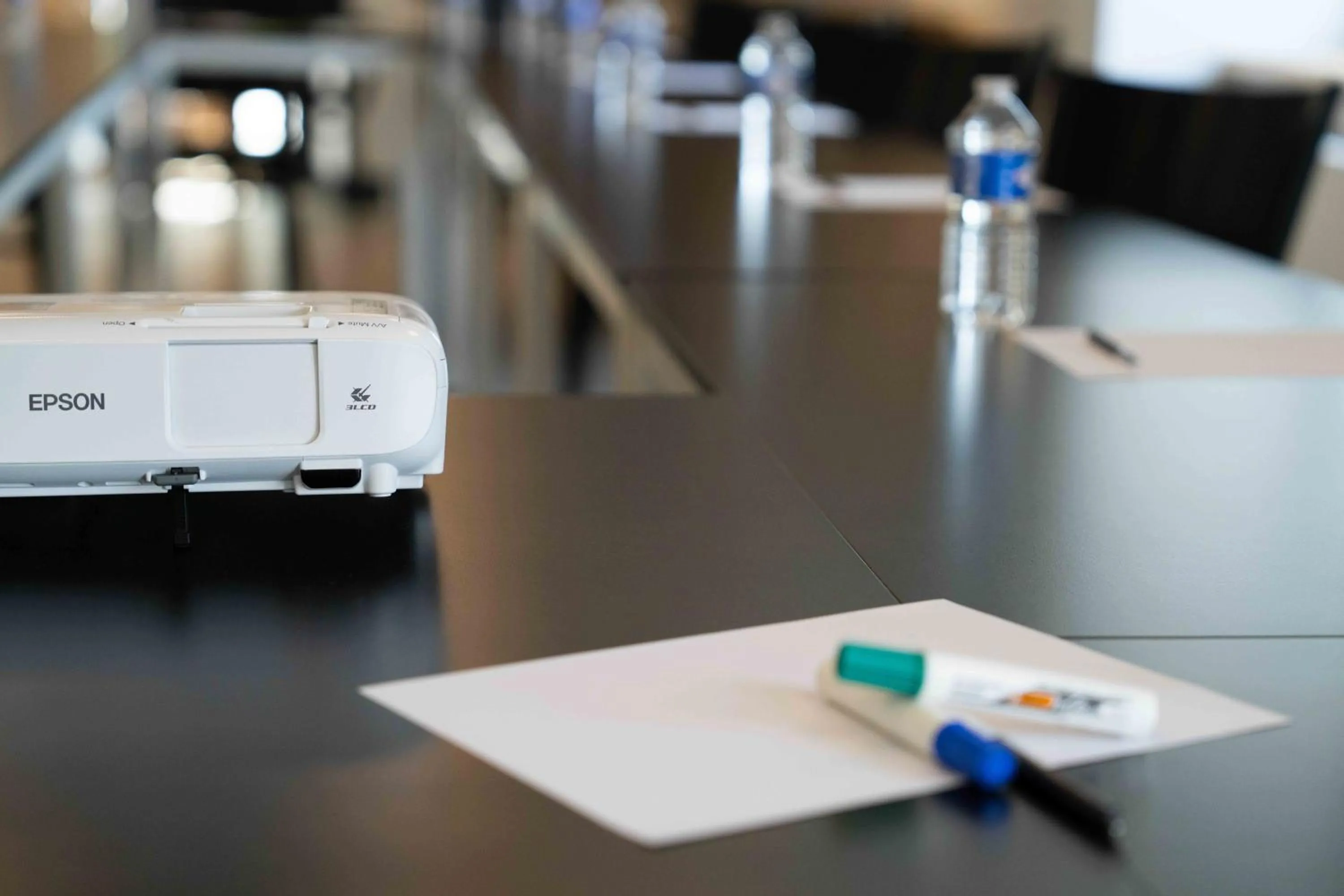 Business facilities in Logis Hôtels Gnàc é Pause