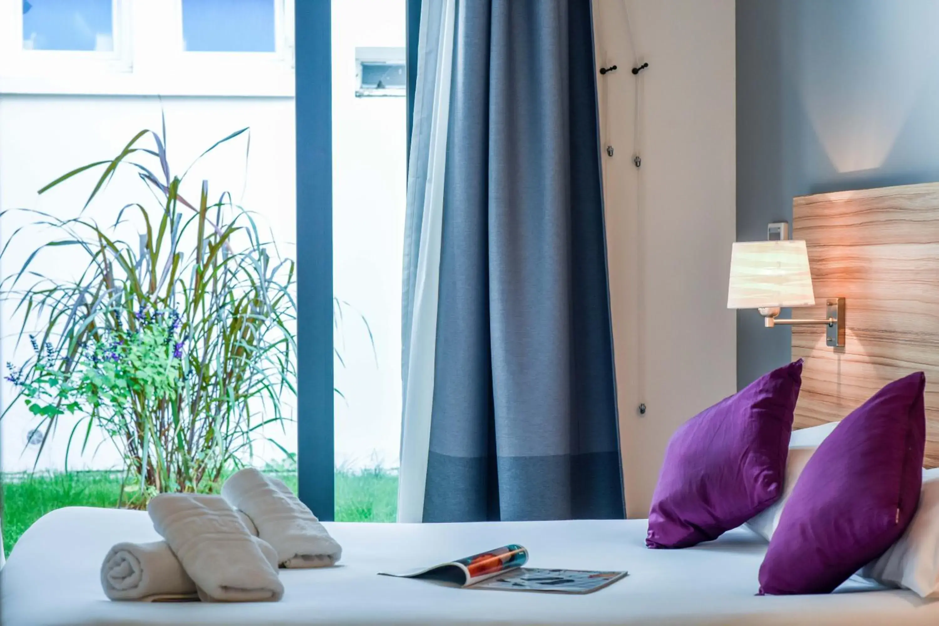 Bed in Logis Hôtels Gnàc é Pause Bed in Logis Hôtels Gnàc é Pause