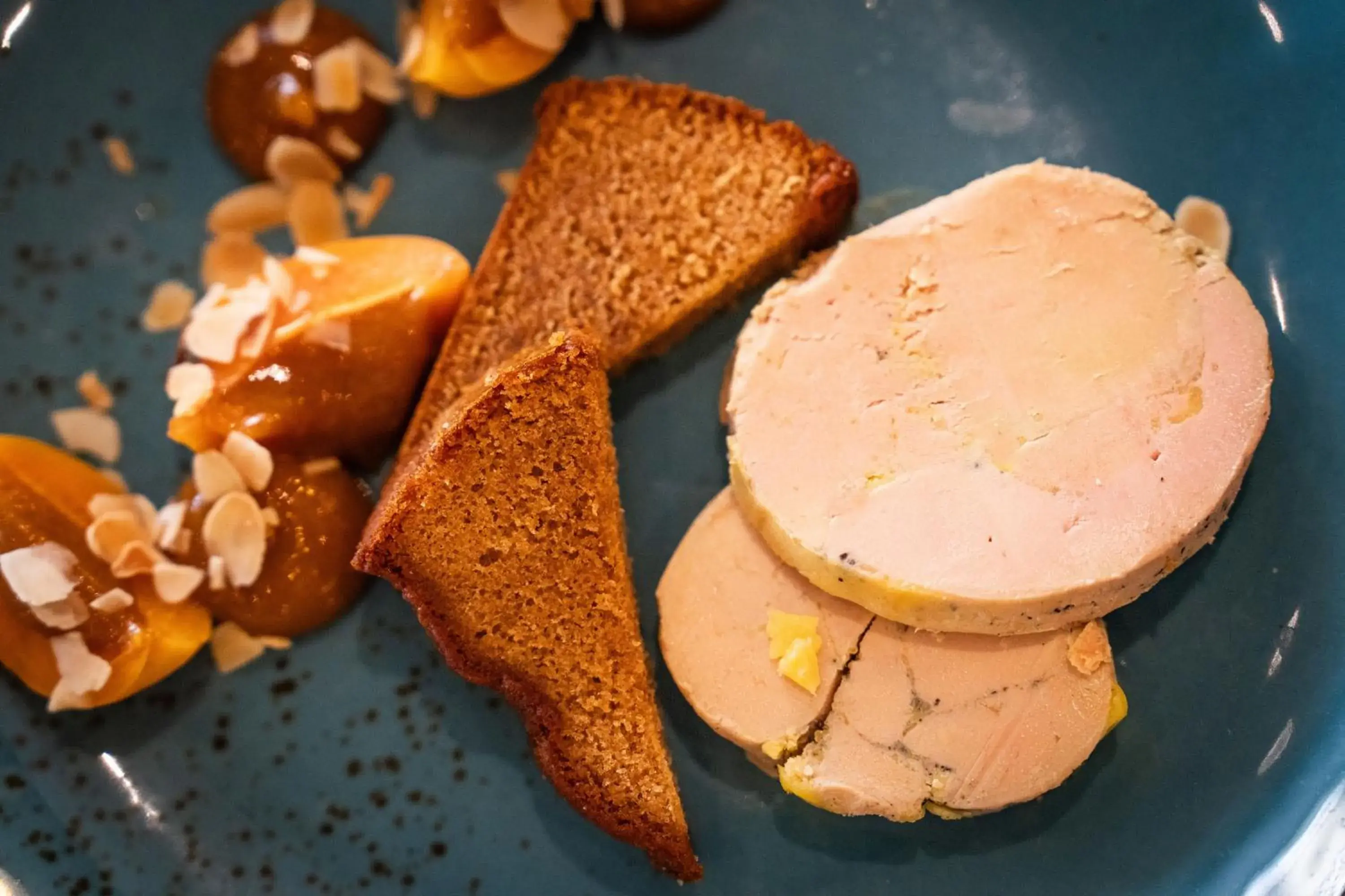 Food and drinks in Logis Hôtels Gnàc é Pause Food and drinks in Logis Hôtels Gnàc é Pause