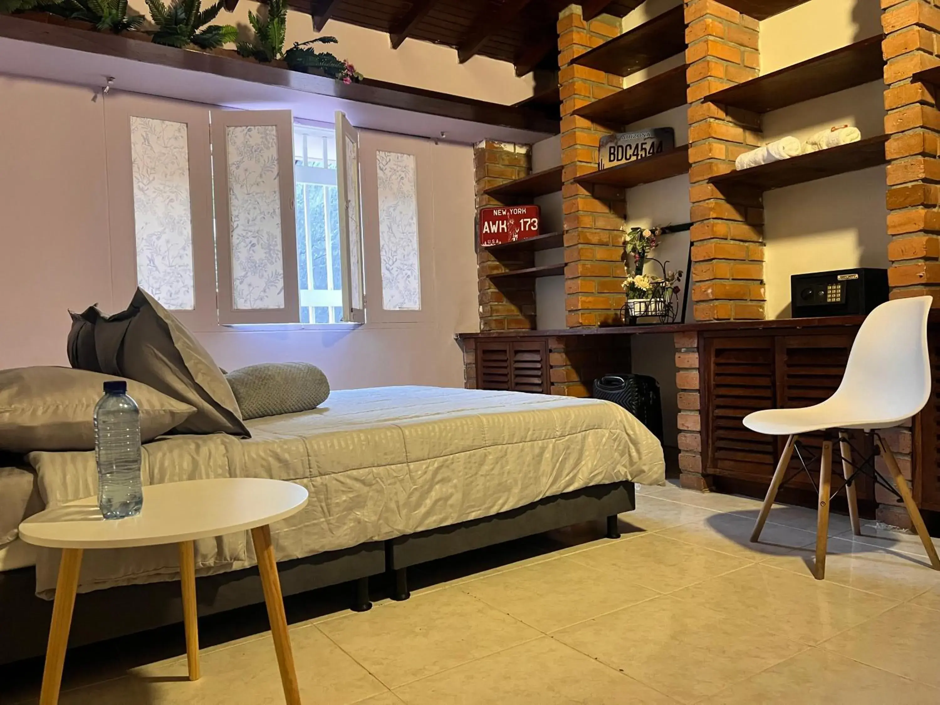 Standard Double Room with Shared Bathroom in Casa La Morada Standard Double Room with Shared Bathroom in Casa La Morada