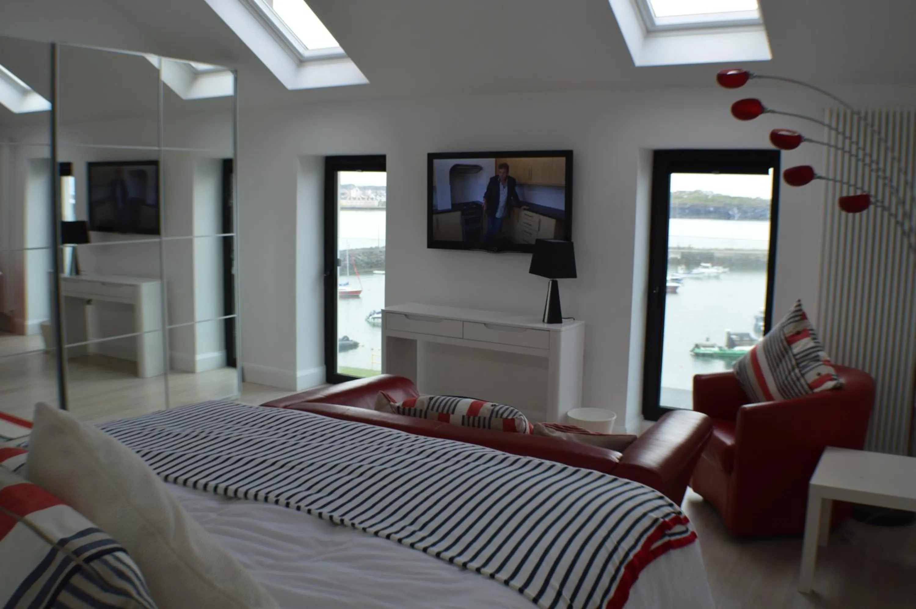 Sea view, Bed in Pier39Portrush Adult Only