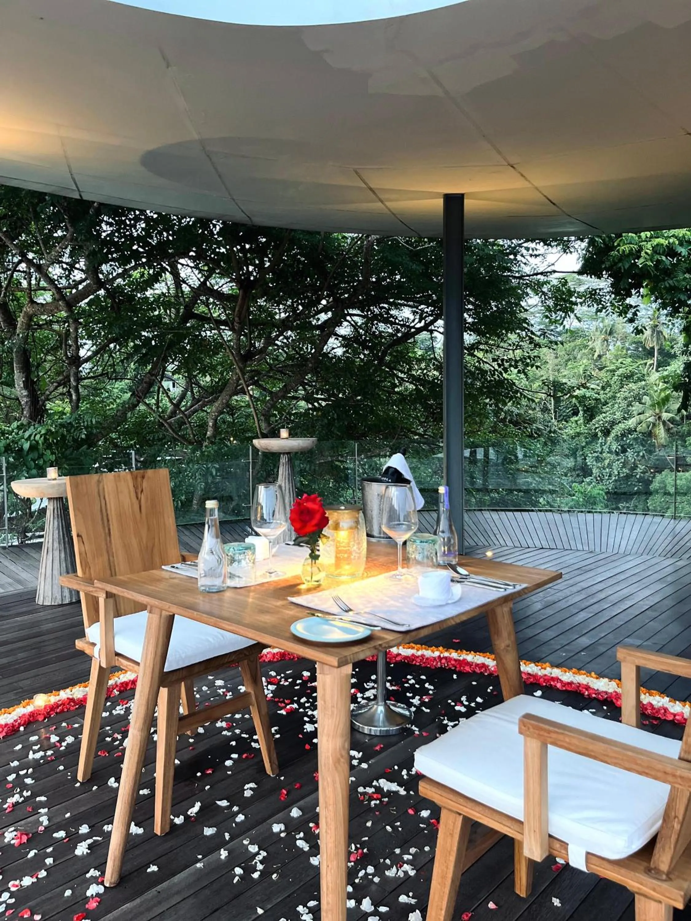 Dinner in Bumi Kinar Skylight