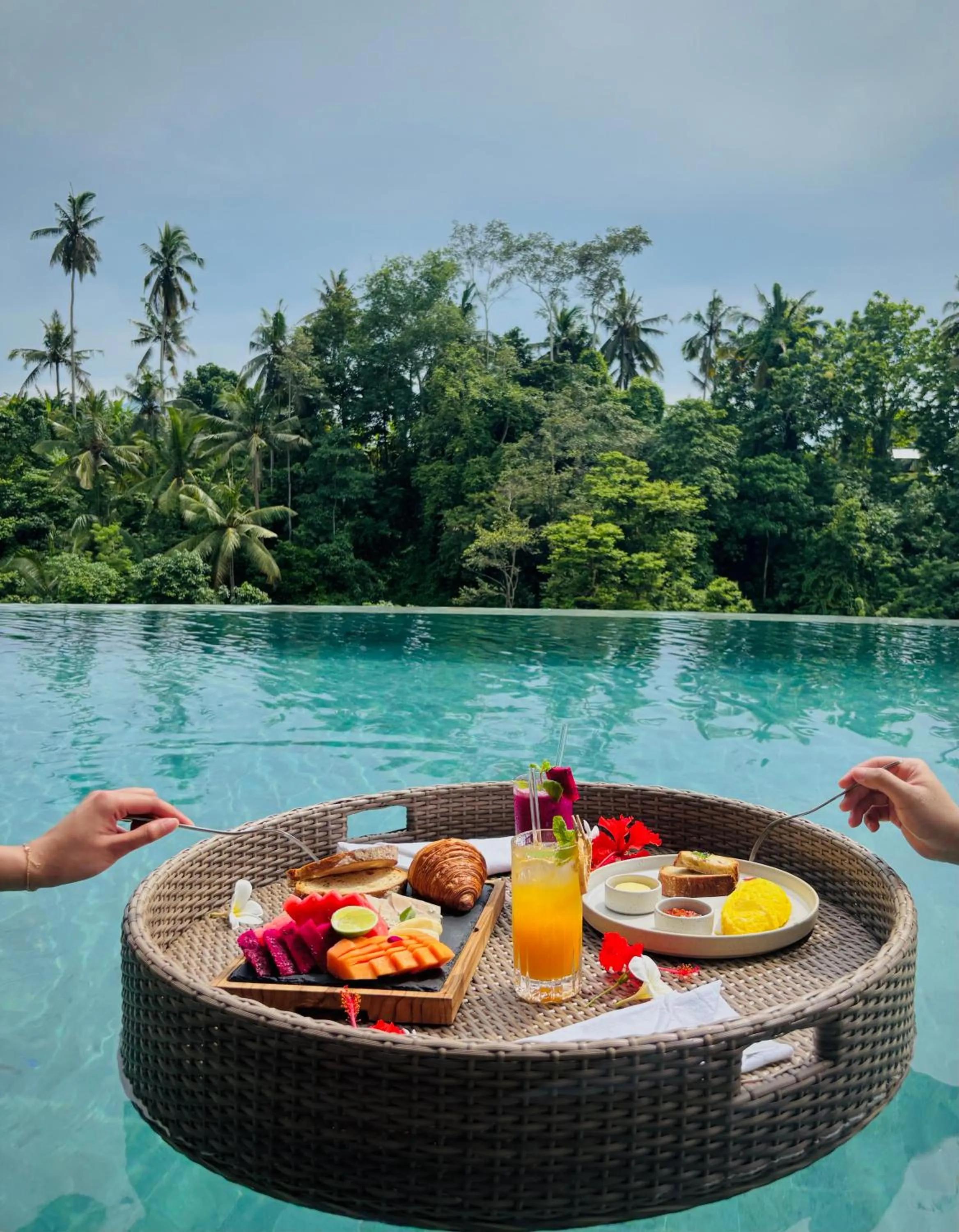 Breakfast in Bumi Kinar Skylight