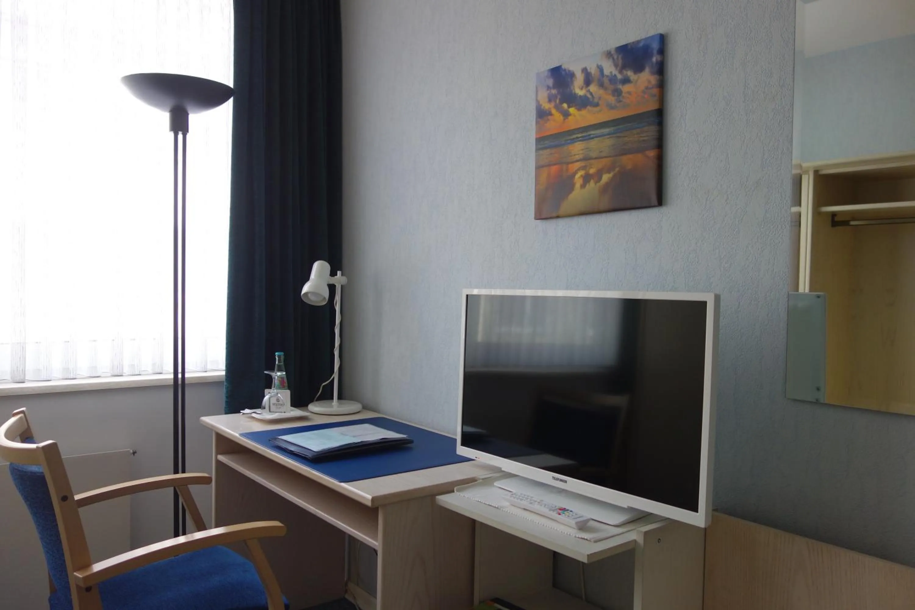 TV and multimedia in Hotel Lex