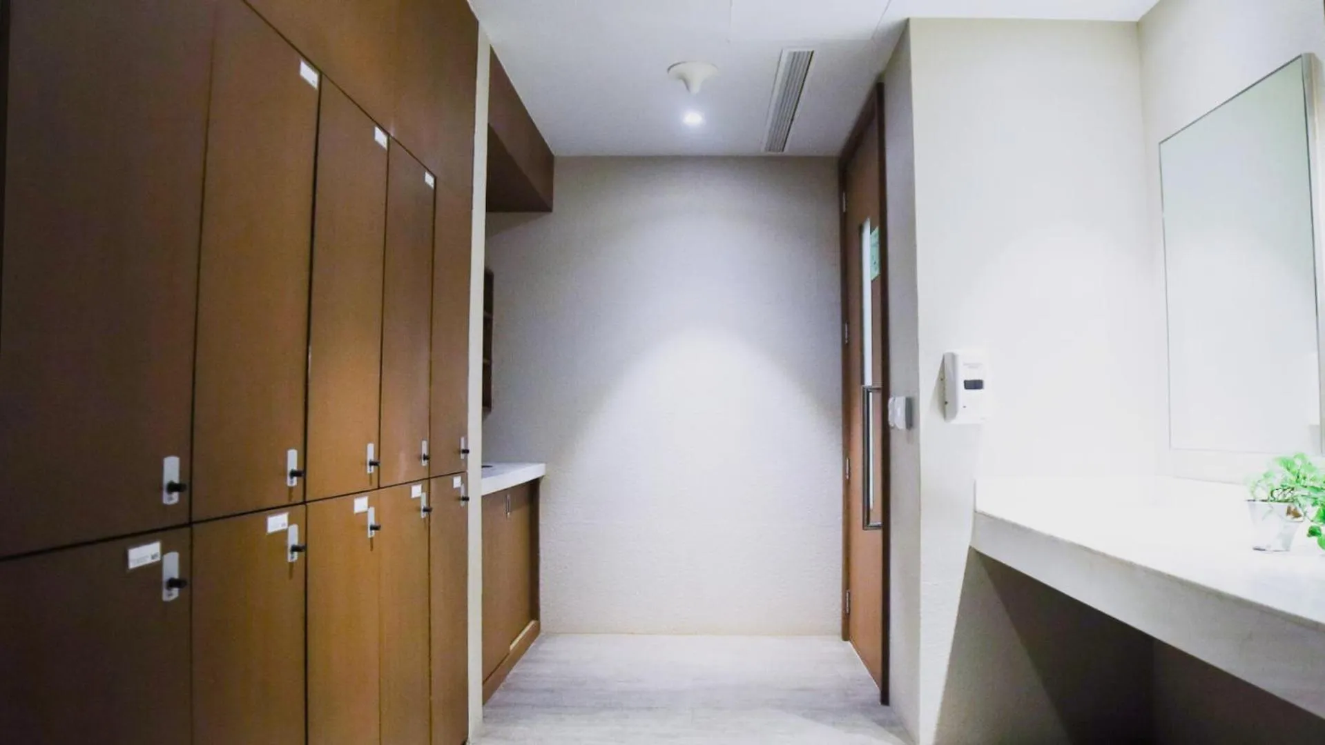 Public Bath in Private Rooms in Historic Manila Chinatown