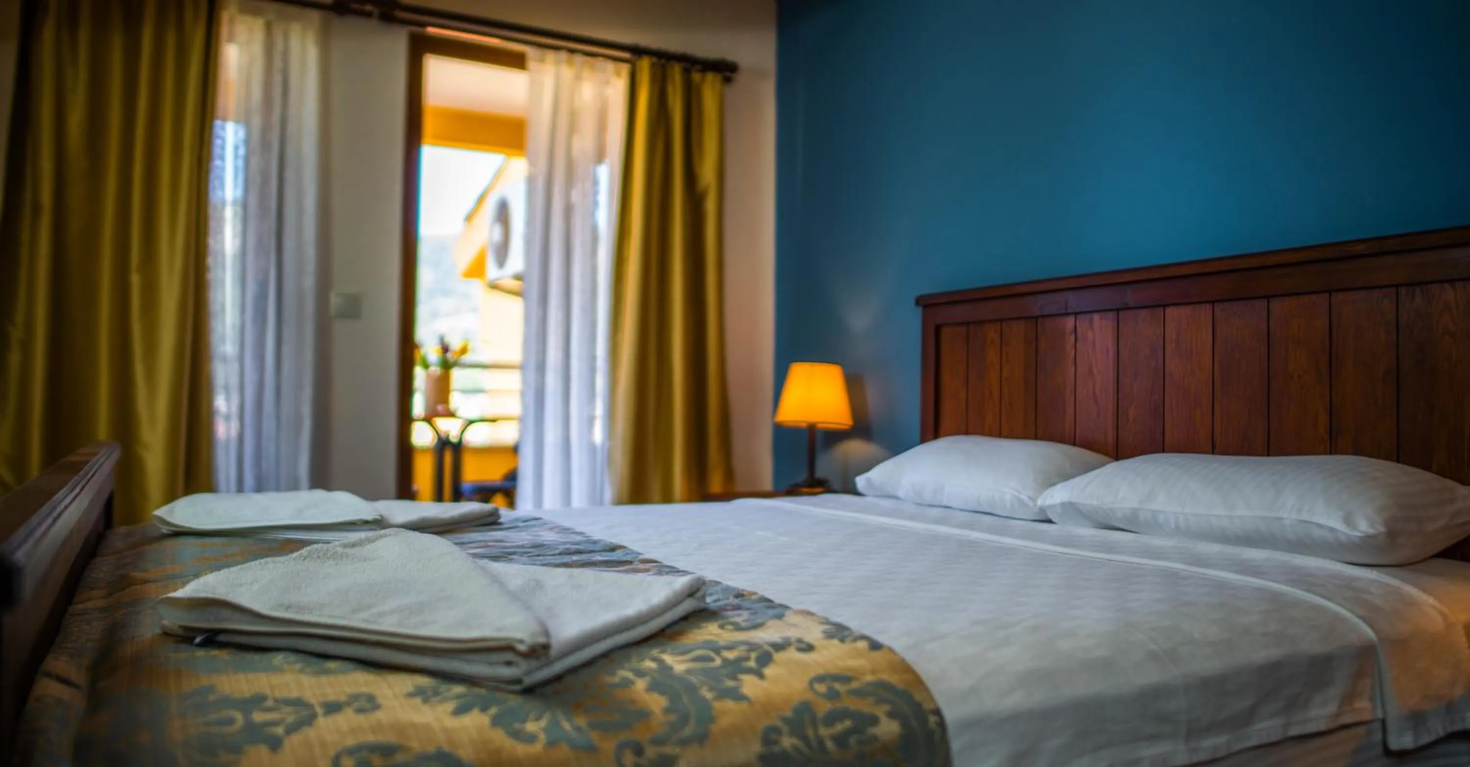 Bedroom, Bed in Dores Residence