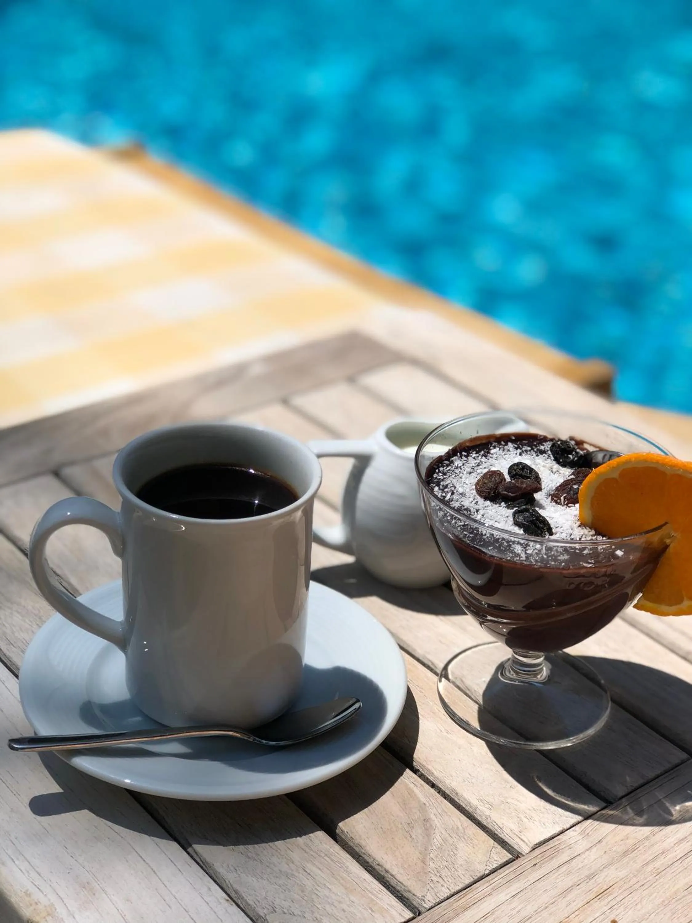 Coffee/tea facilities in Dores Residence