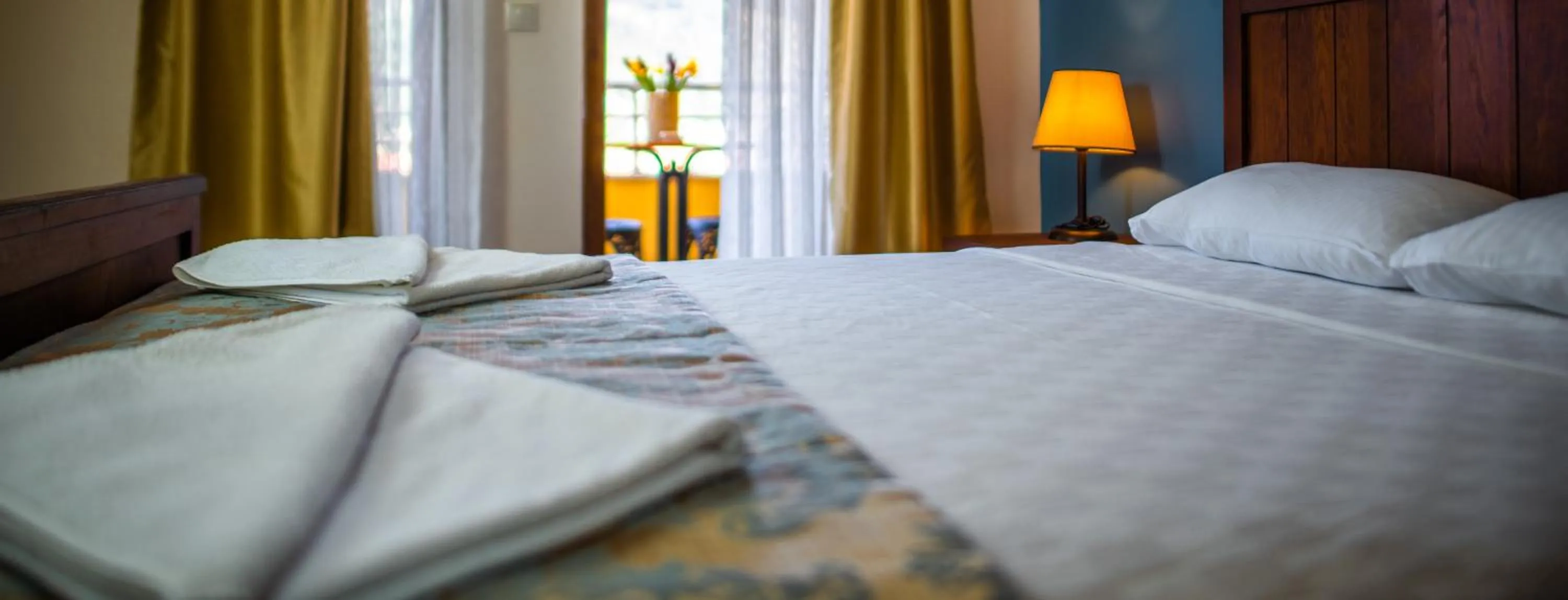 Bedroom, Bed in Dores Residence