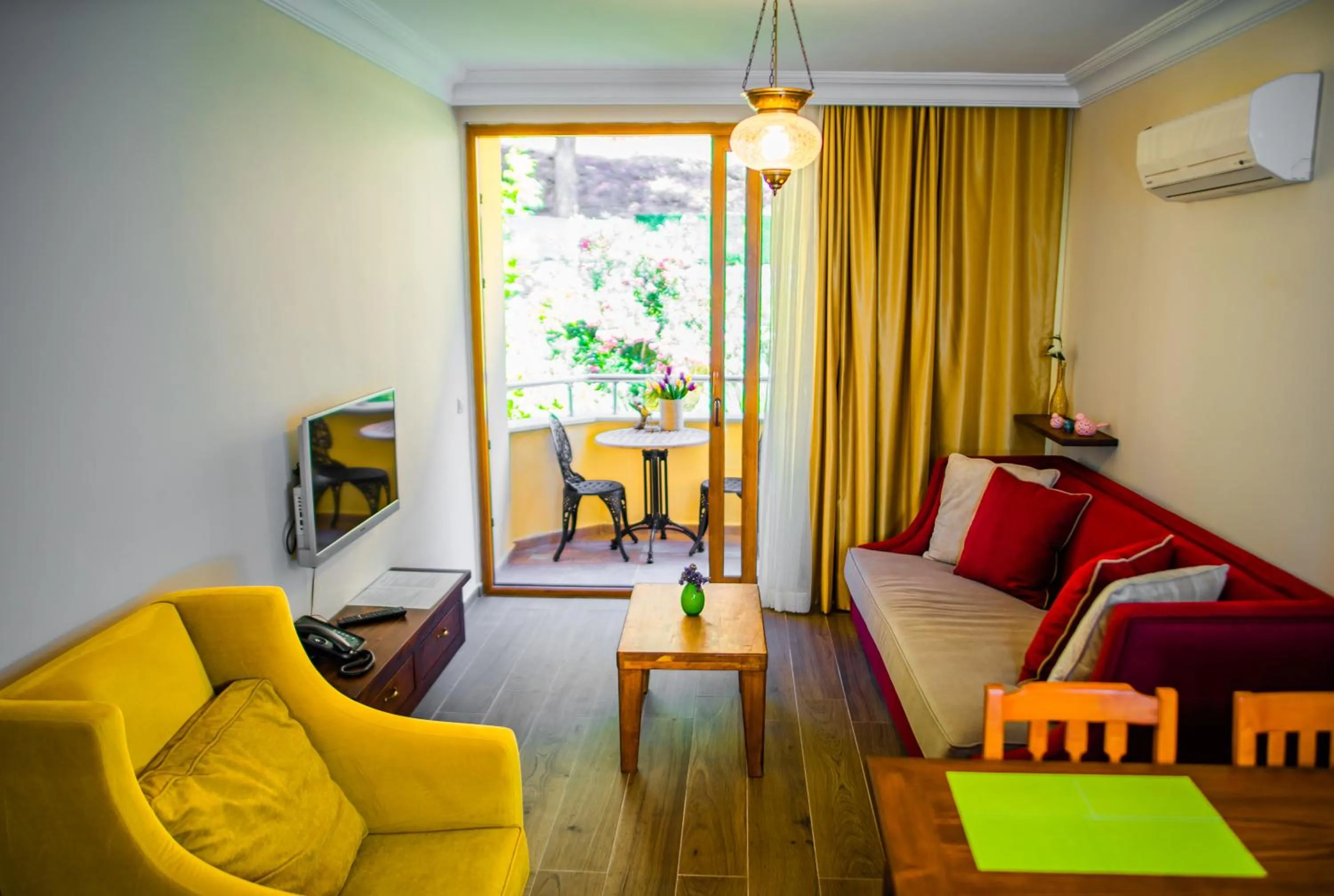 Living room in Dores Residence