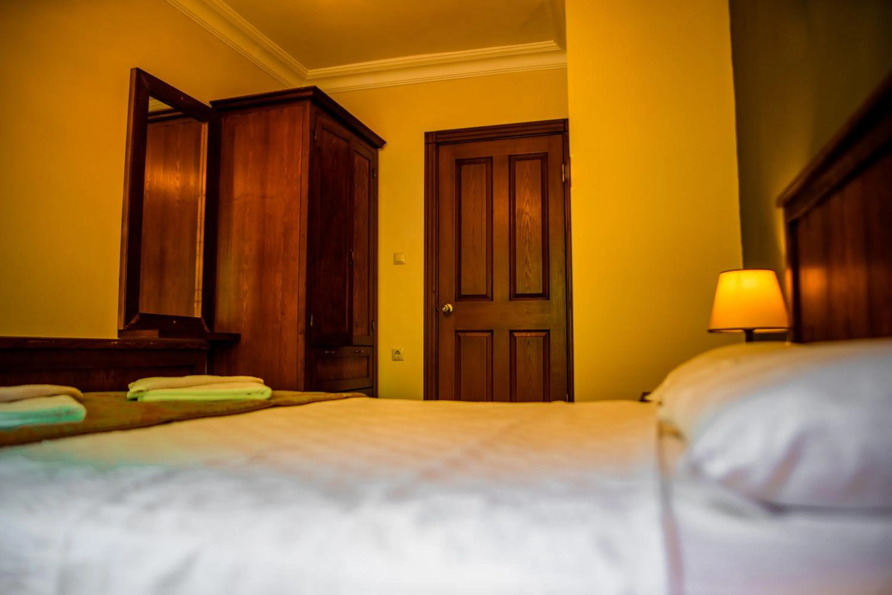 Bedroom, Bed in Dores Residence