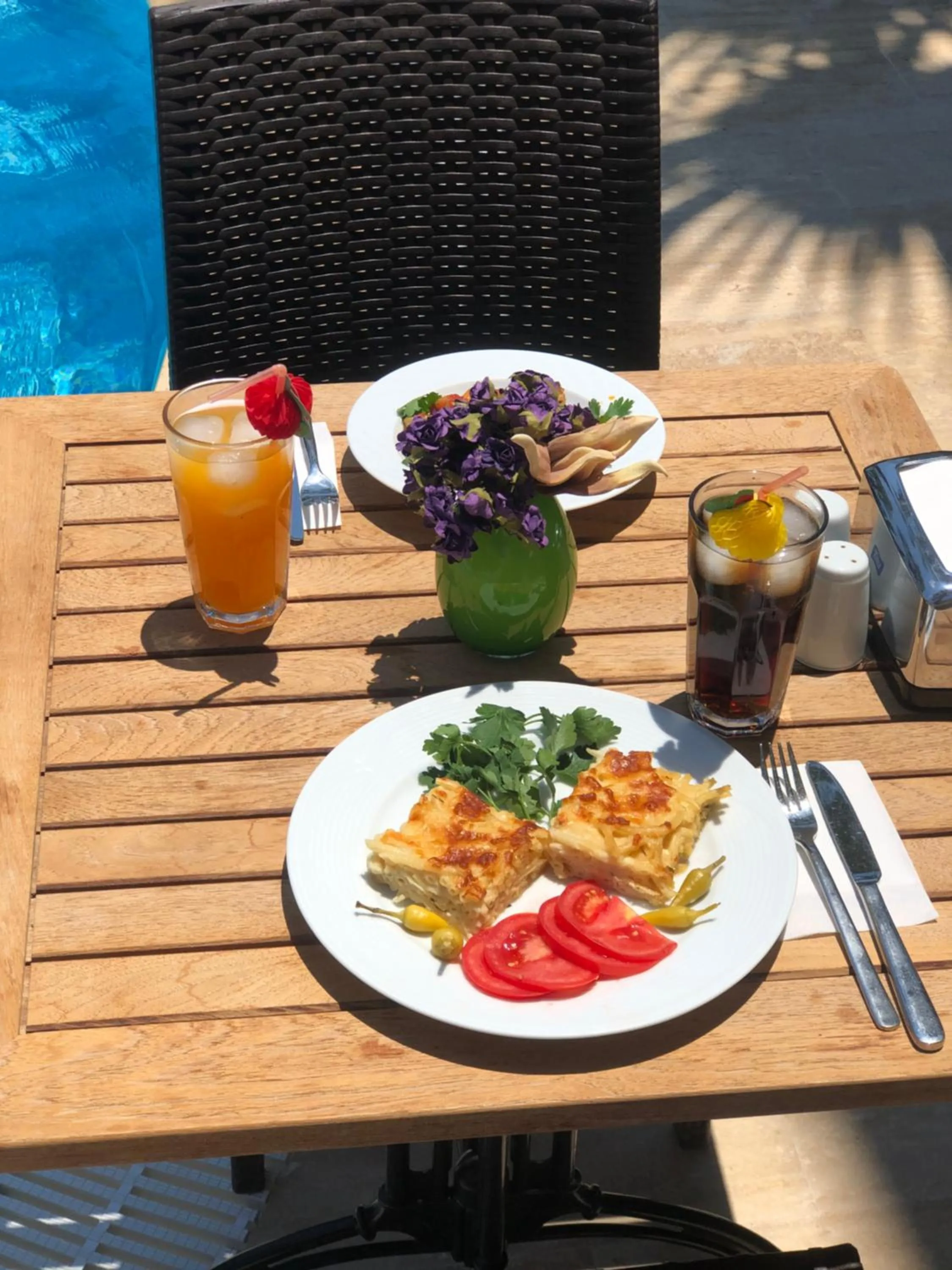 Food and drinks in Dores Residence