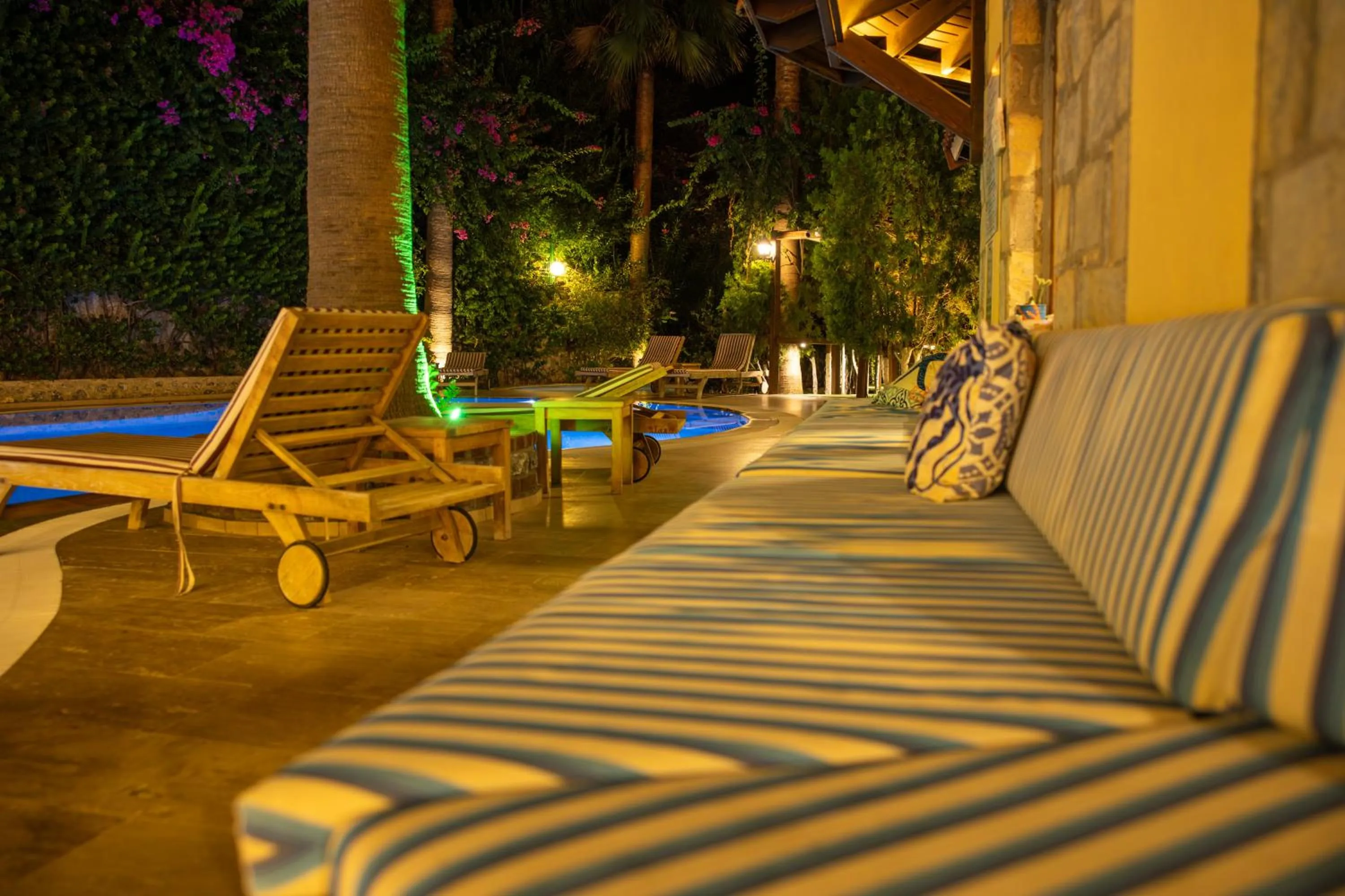 Night in Dores Residence