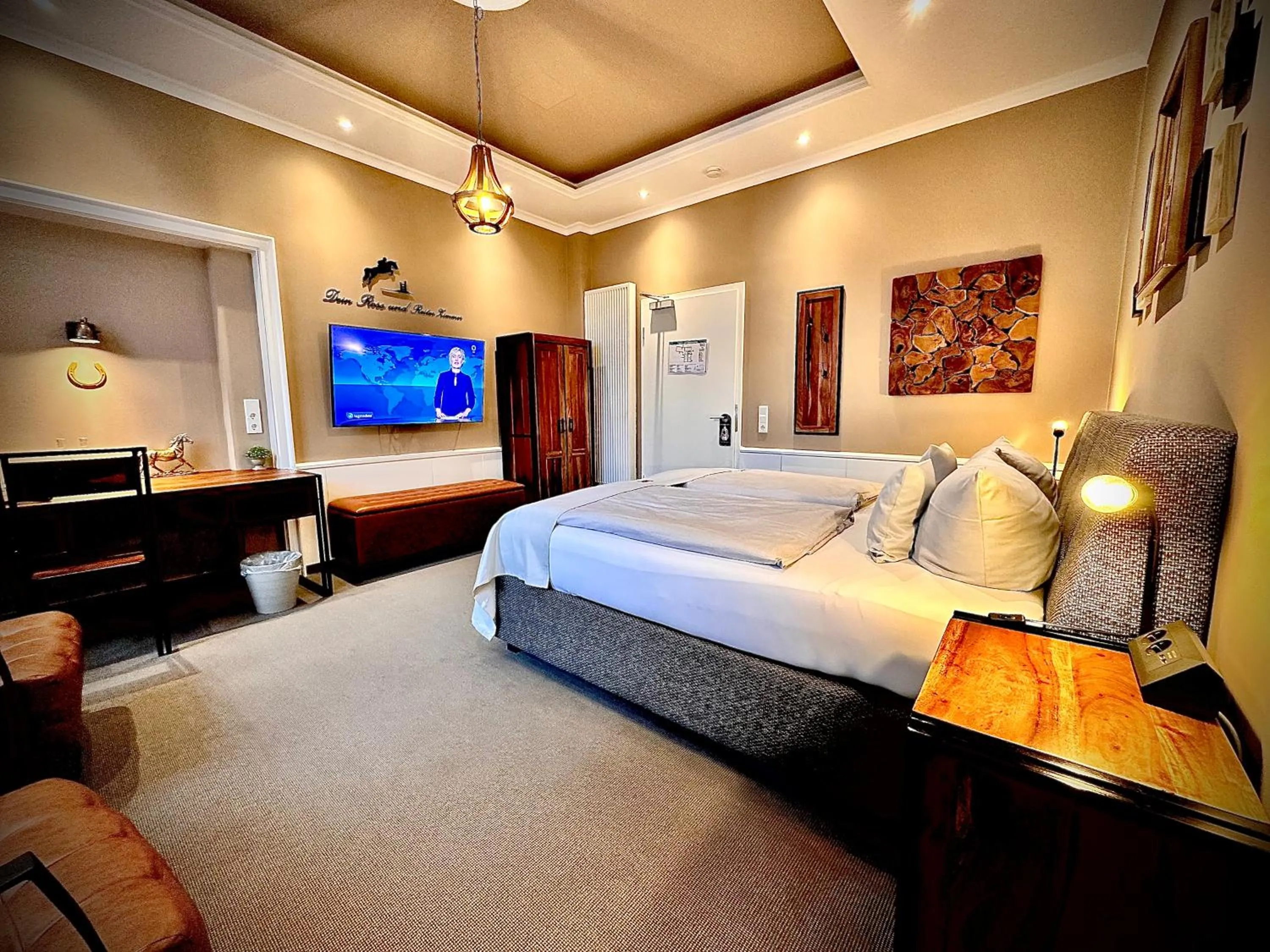 Photo of the whole room, Bed in Privathotel Riesenbeck