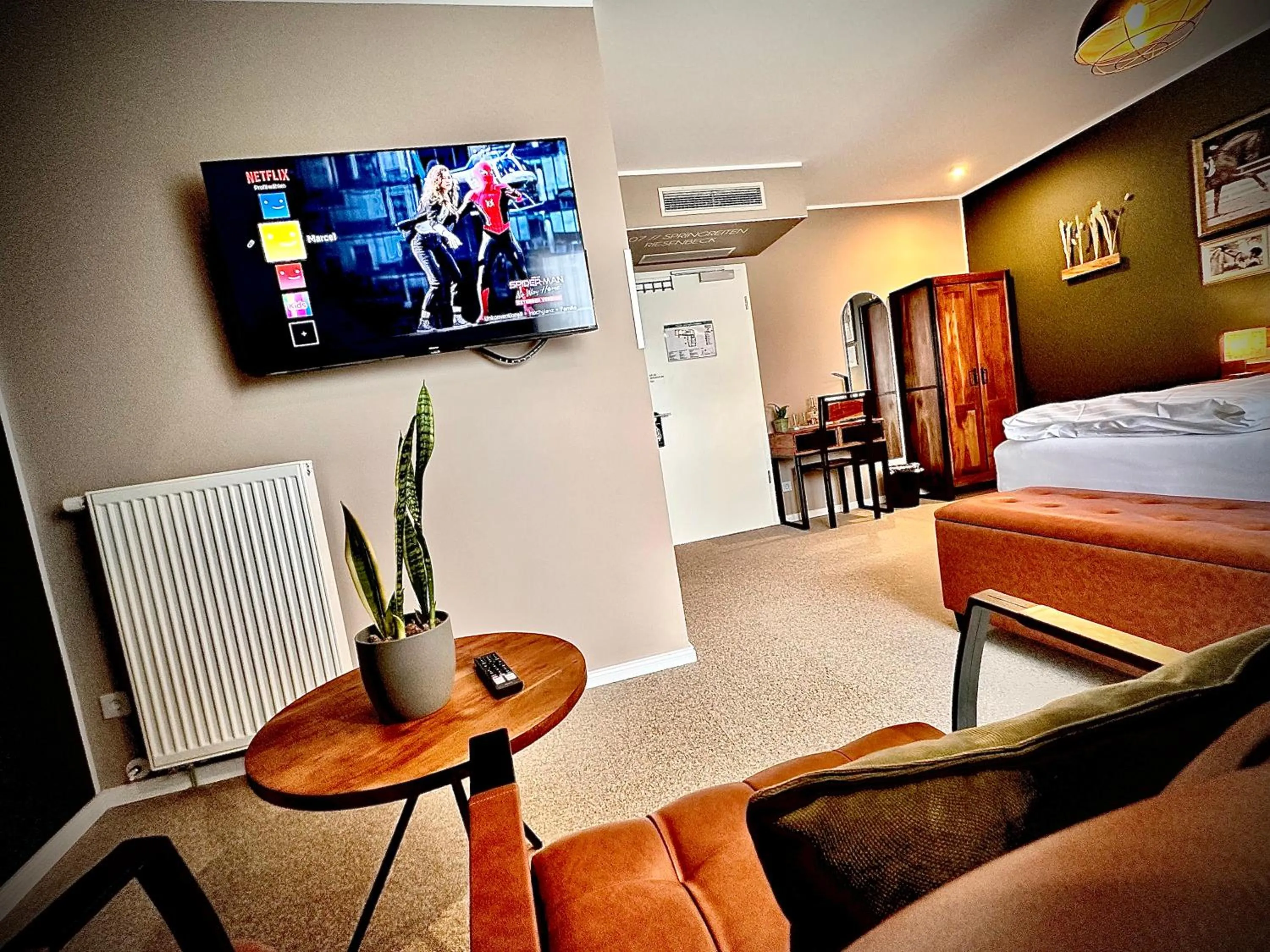 TV and multimedia, Bed in Privathotel Riesenbeck