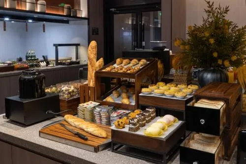 Atour Hotel Jinan Daming Lake Quancheng Road