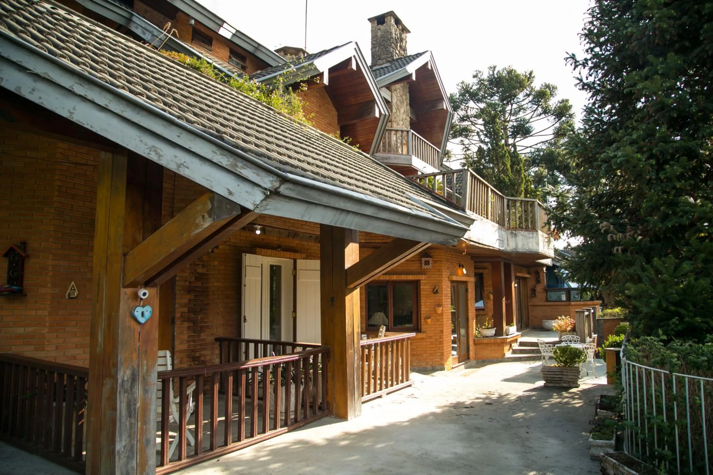 Property building in Villa da Esperança