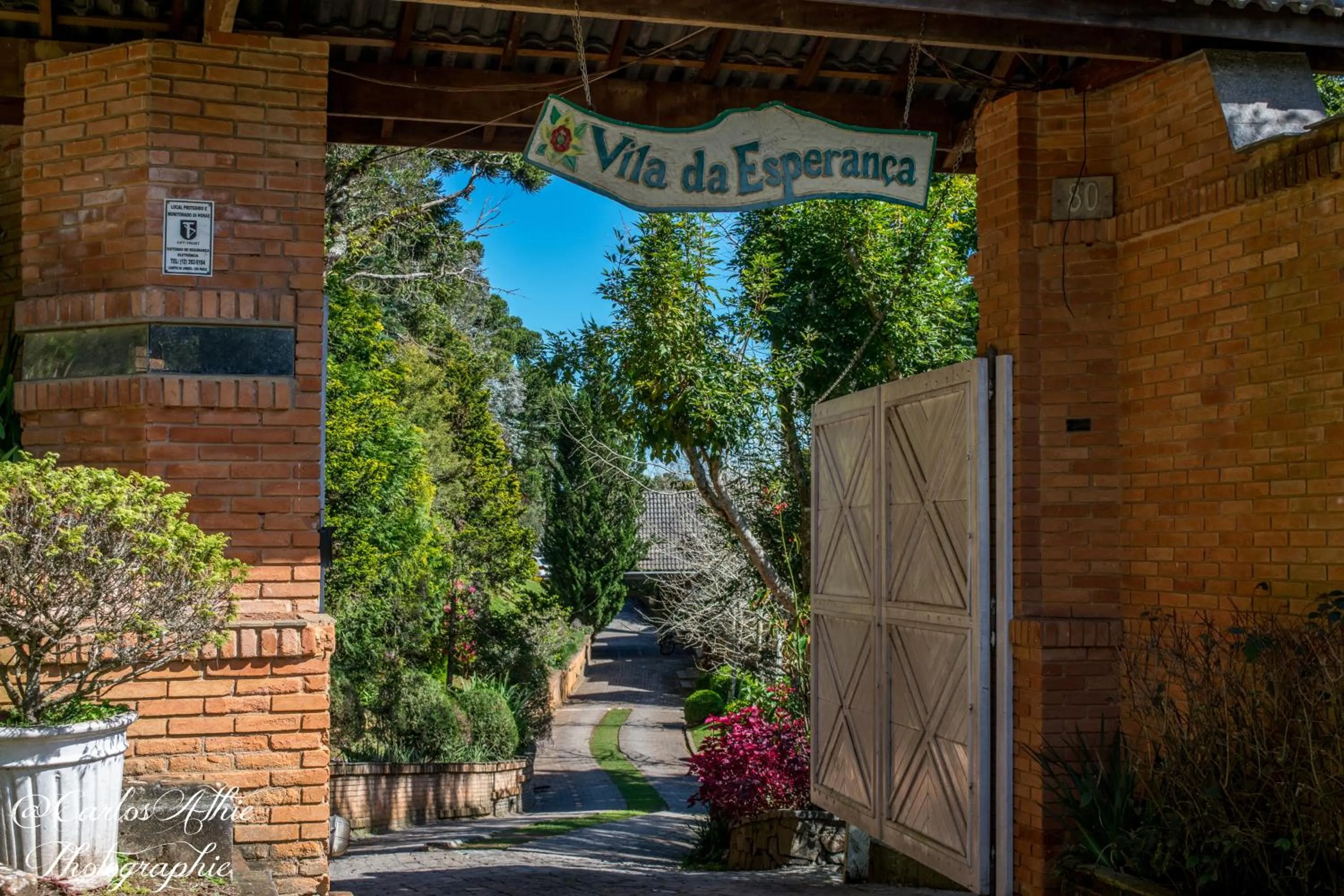 Facade/entrance in Villa da Esperança