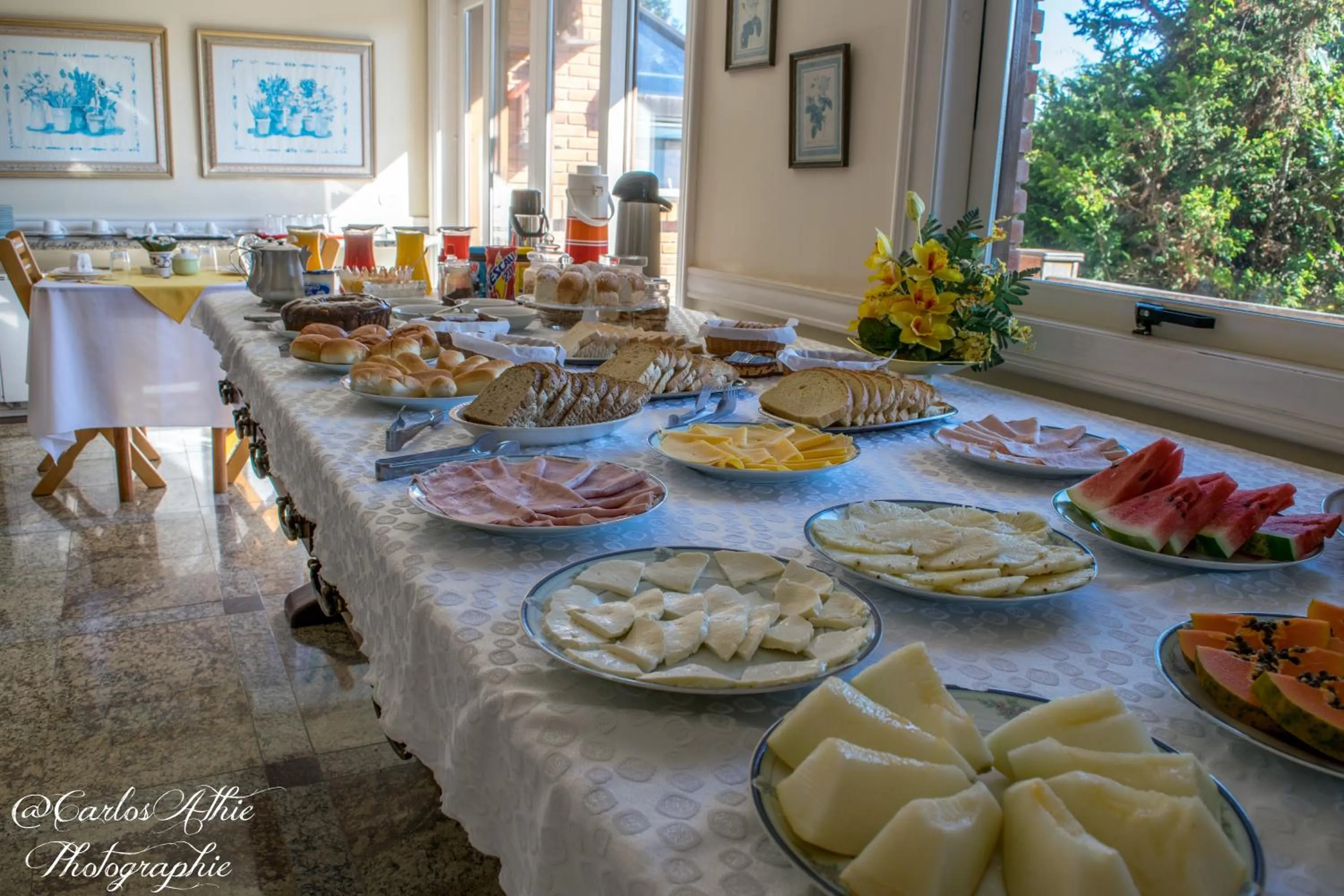 Restaurant/places to eat in Villa da Esperança