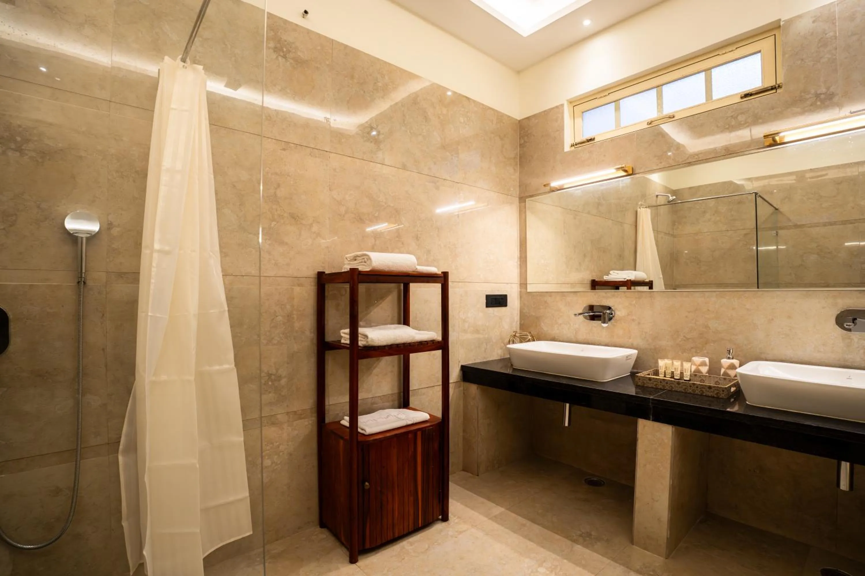 Bathroom in Dolce Vita - Luxury Vacation Villas