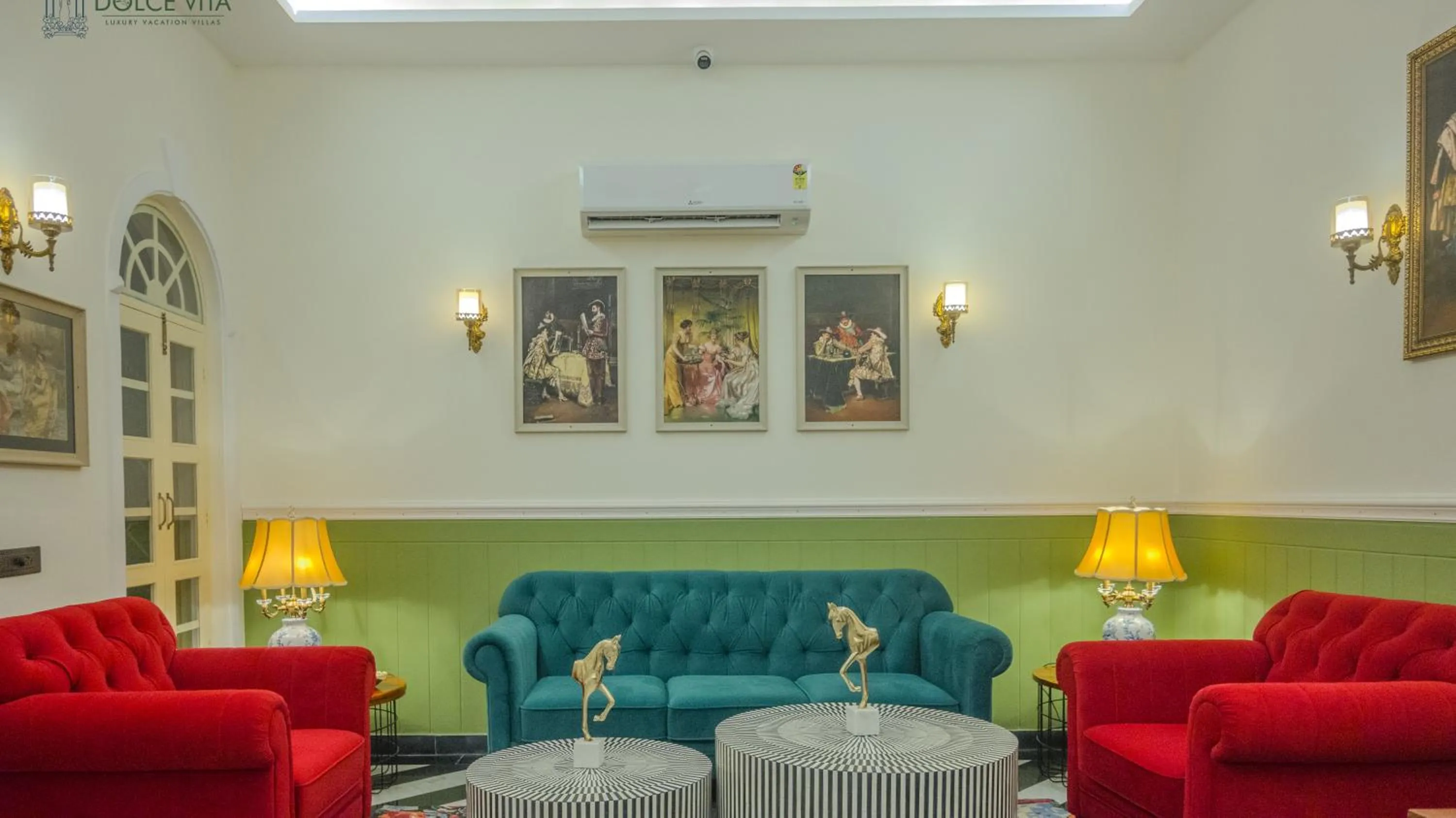 Seating area in Dolce Vita - Luxury Vacation Villas