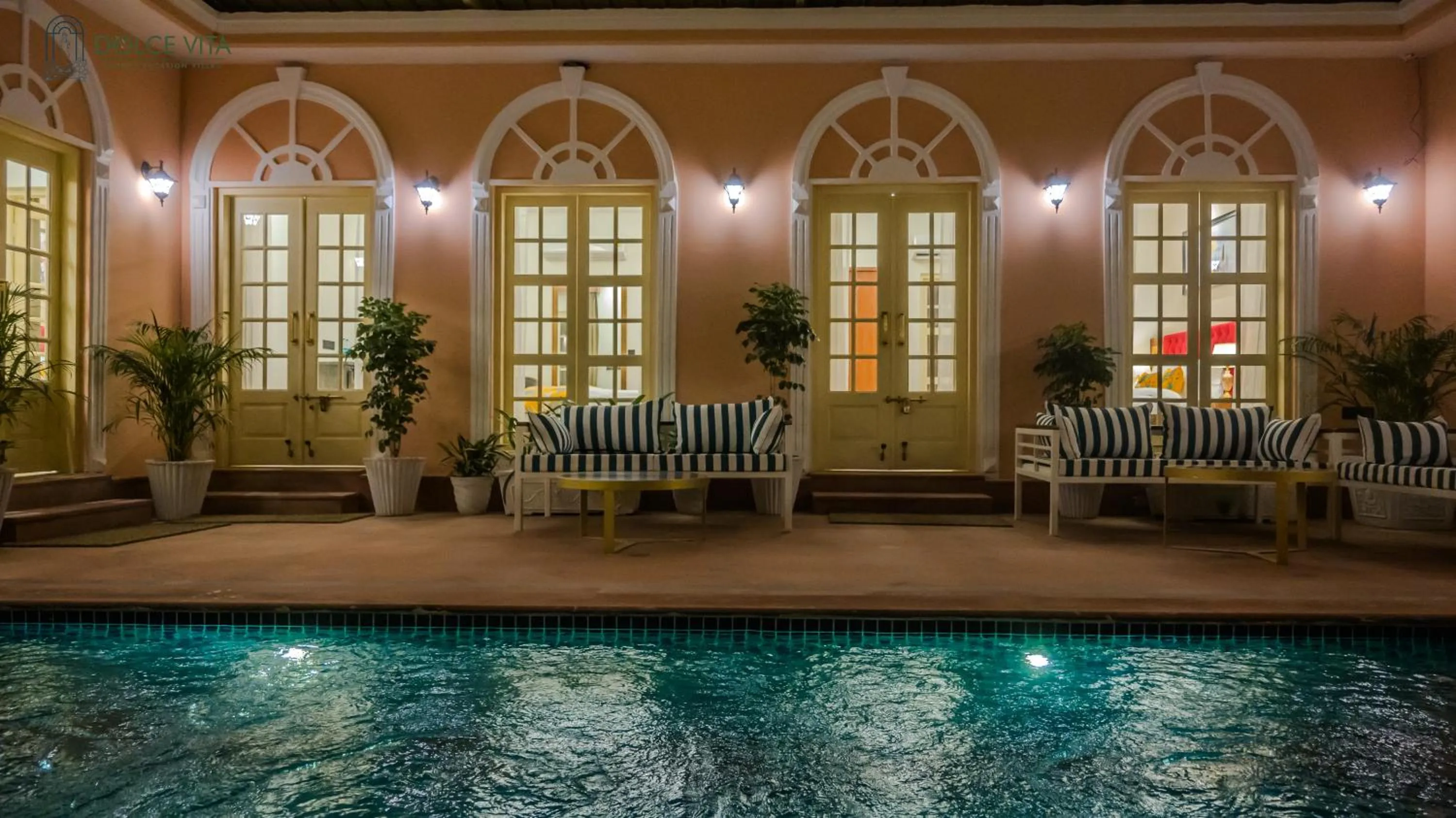 Swimming pool in Dolce Vita - Luxury Vacation Villas