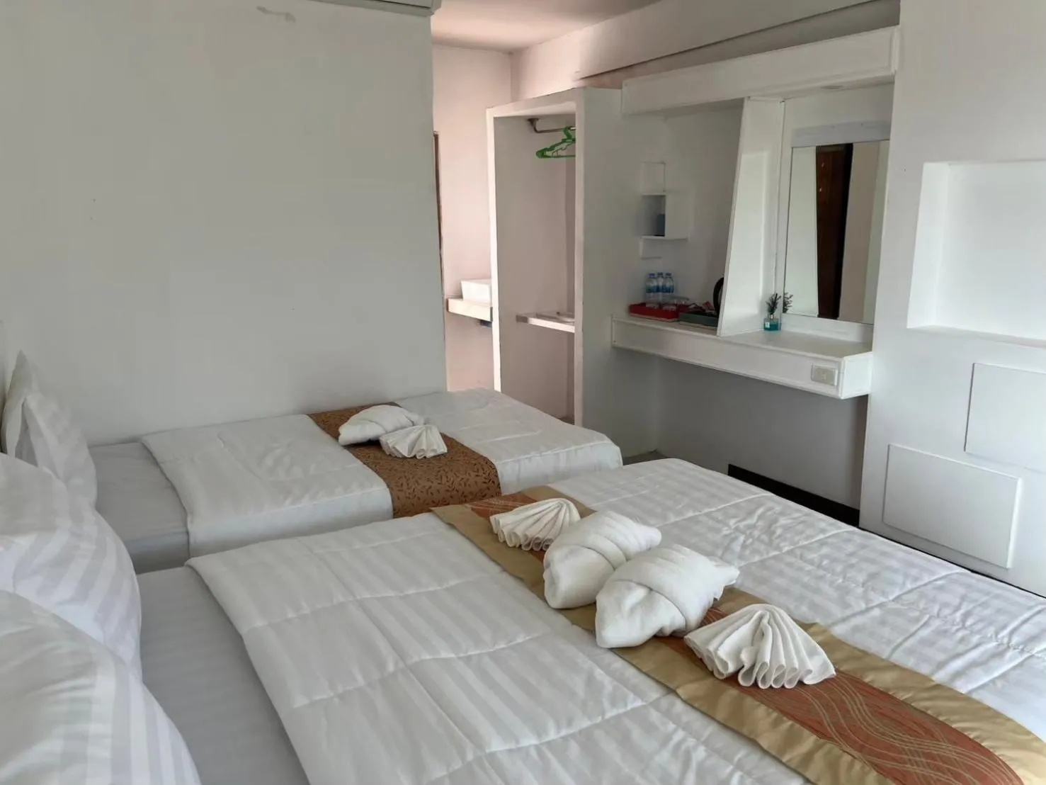 Bed in Phulanta Resort