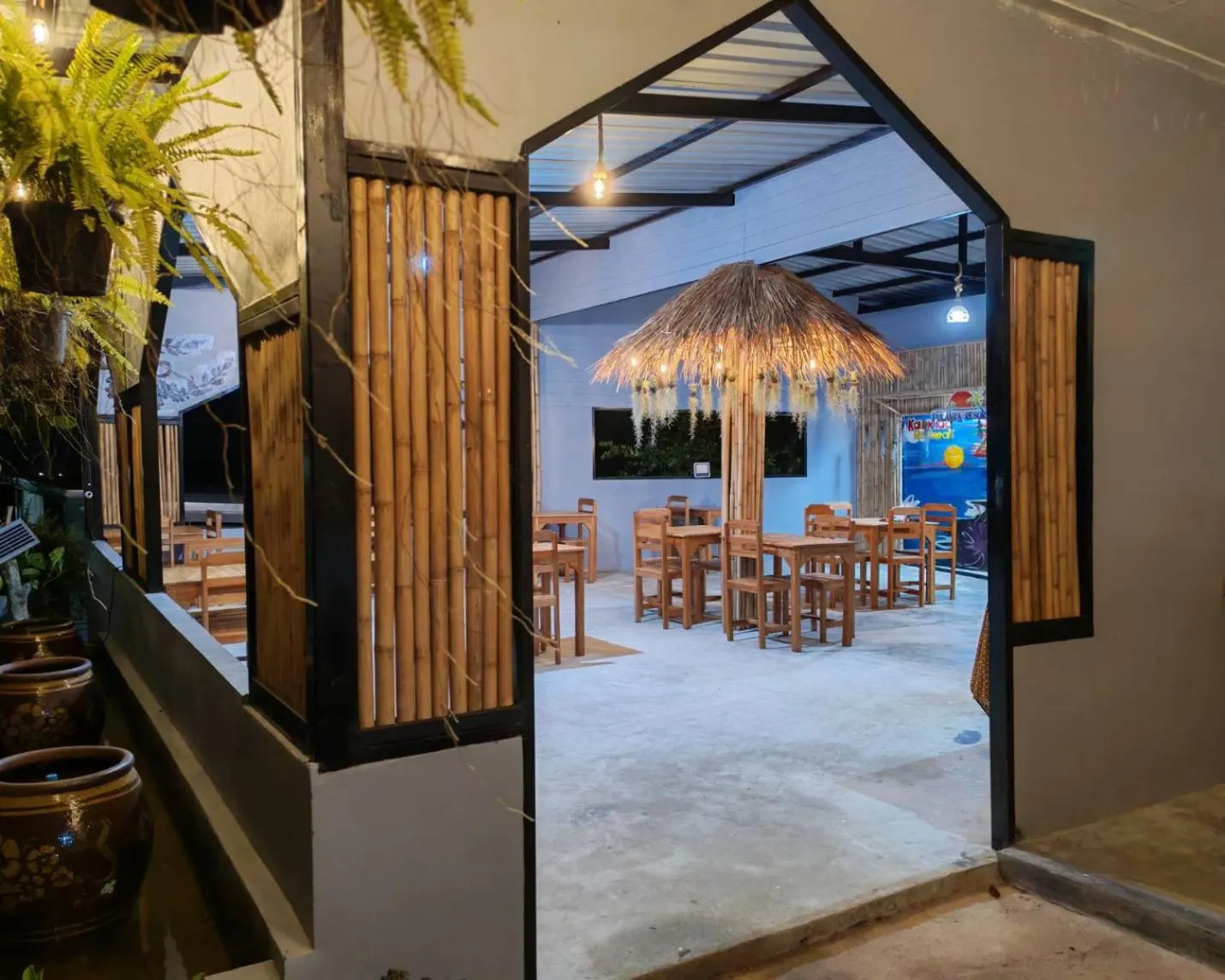 Restaurant/places to eat in Phulanta Resort