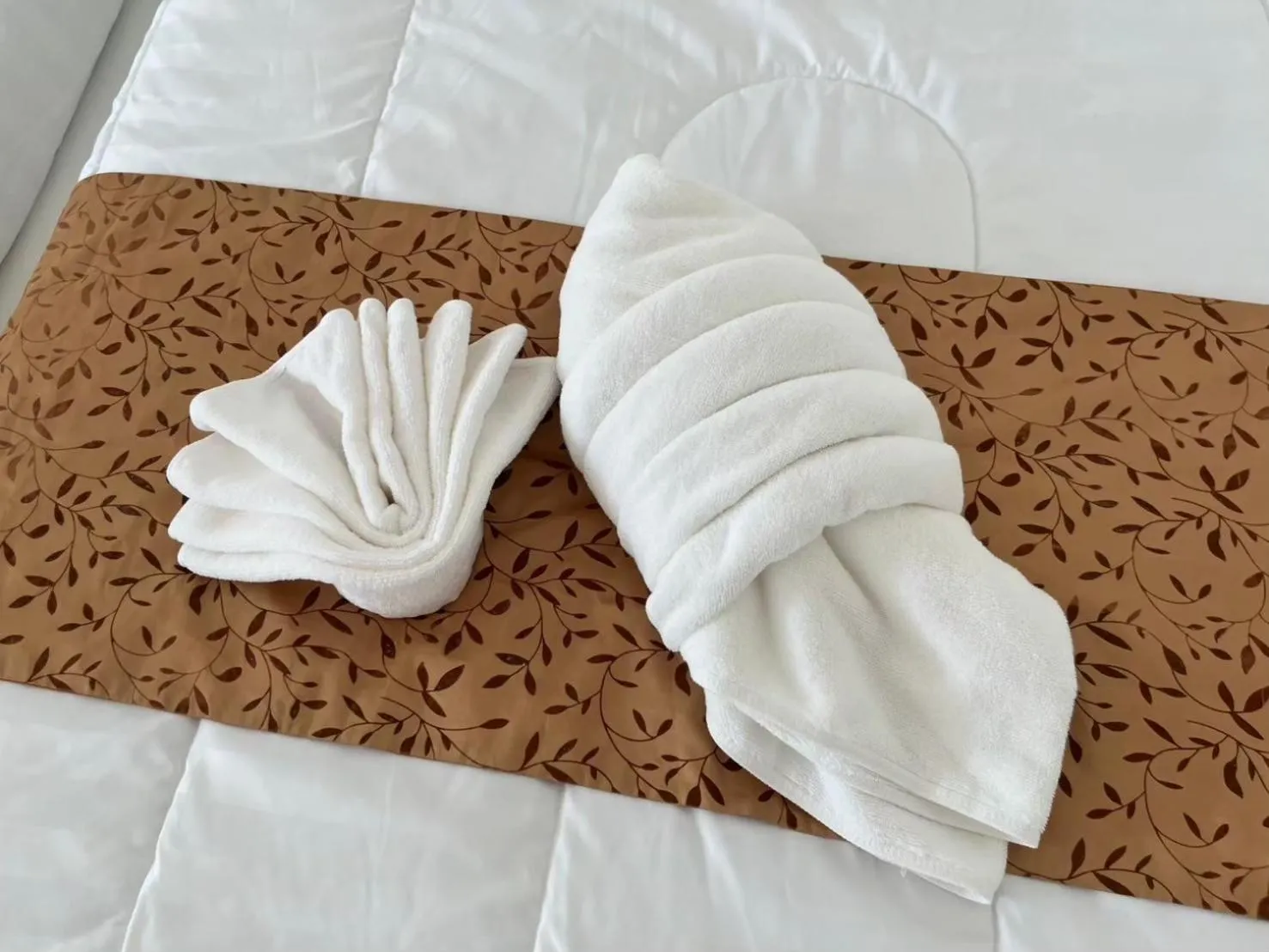 Bed in Phulanta Resort