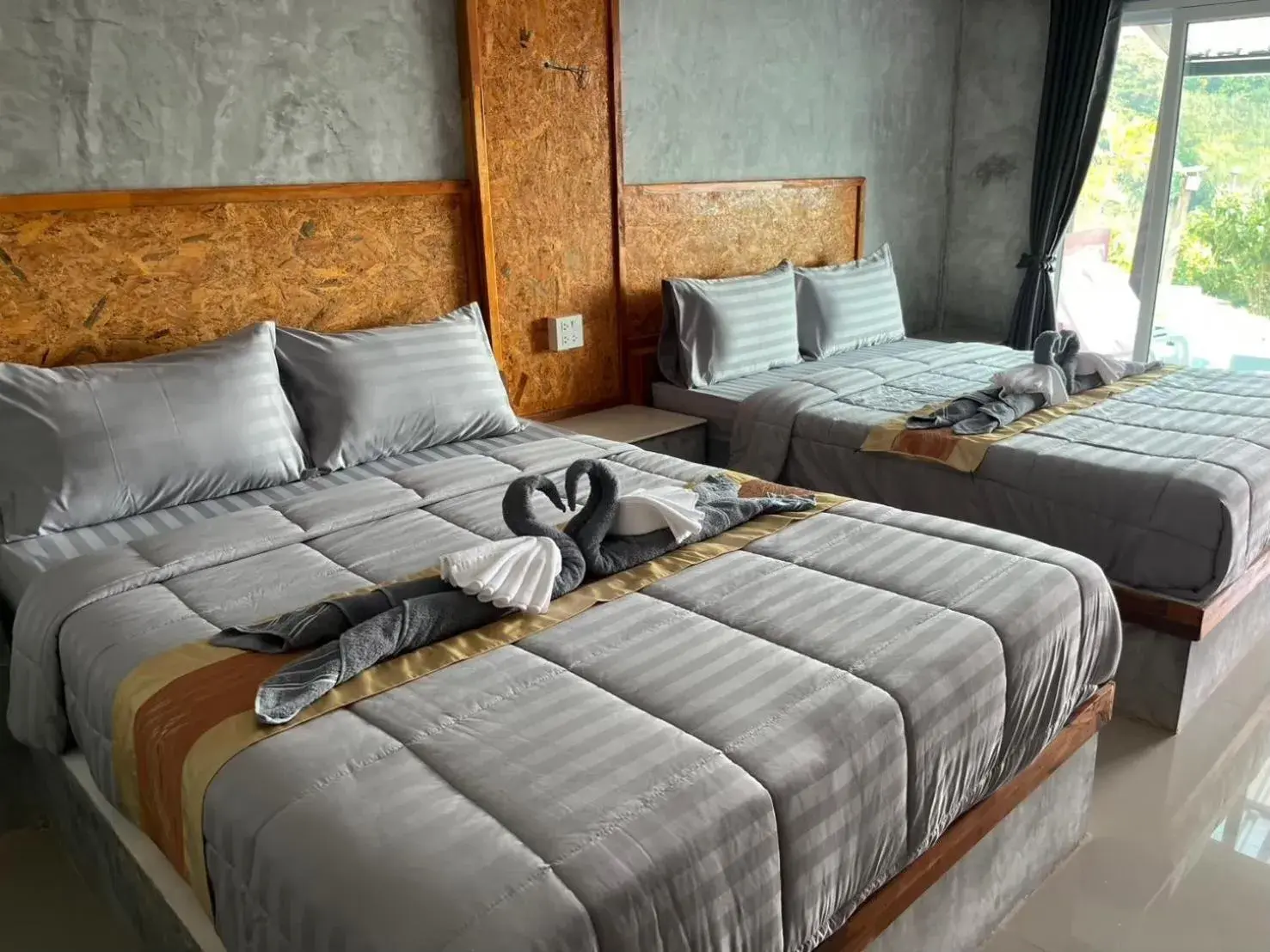 Quadruple Room with Lake View in Phulanta Resort Quadruple Room with Lake View in Phulanta Resort