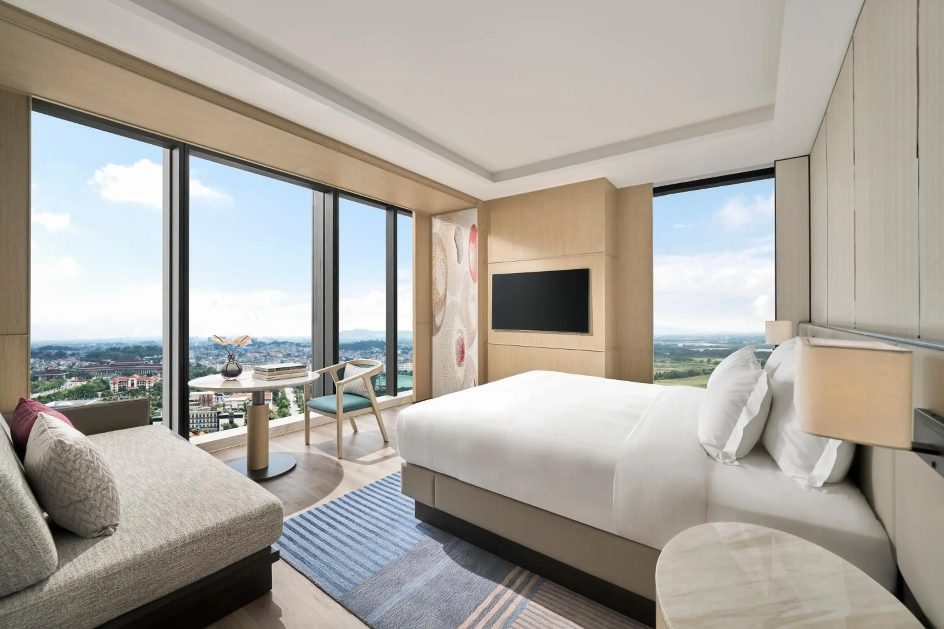 Bed in Vinpearl Hotel Bắc Ninh