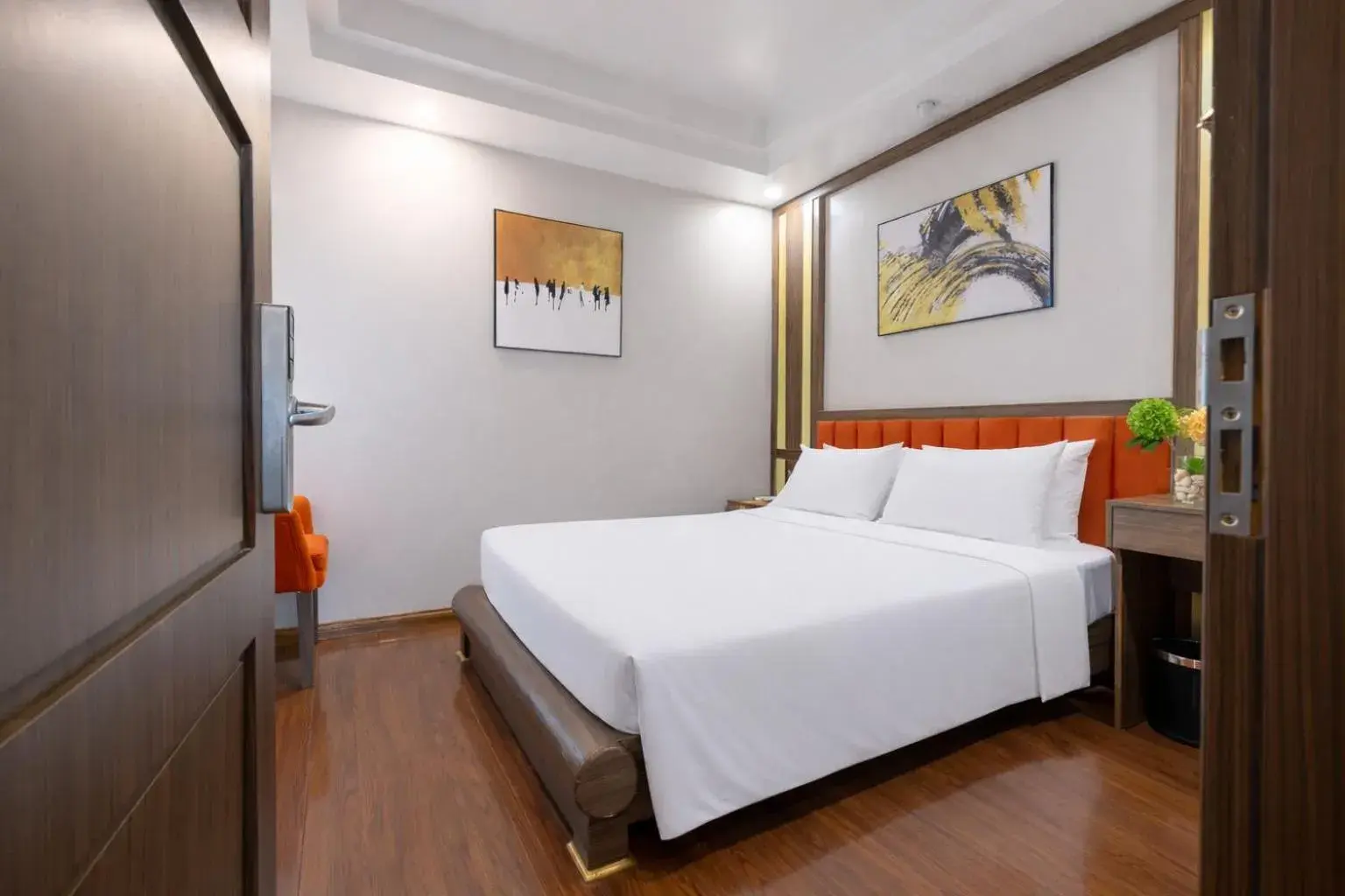 Superior Double Room in Sky Charm Hanoi Hotel and Spa Superior Double Room in Sky Charm Hanoi Hotel and Spa