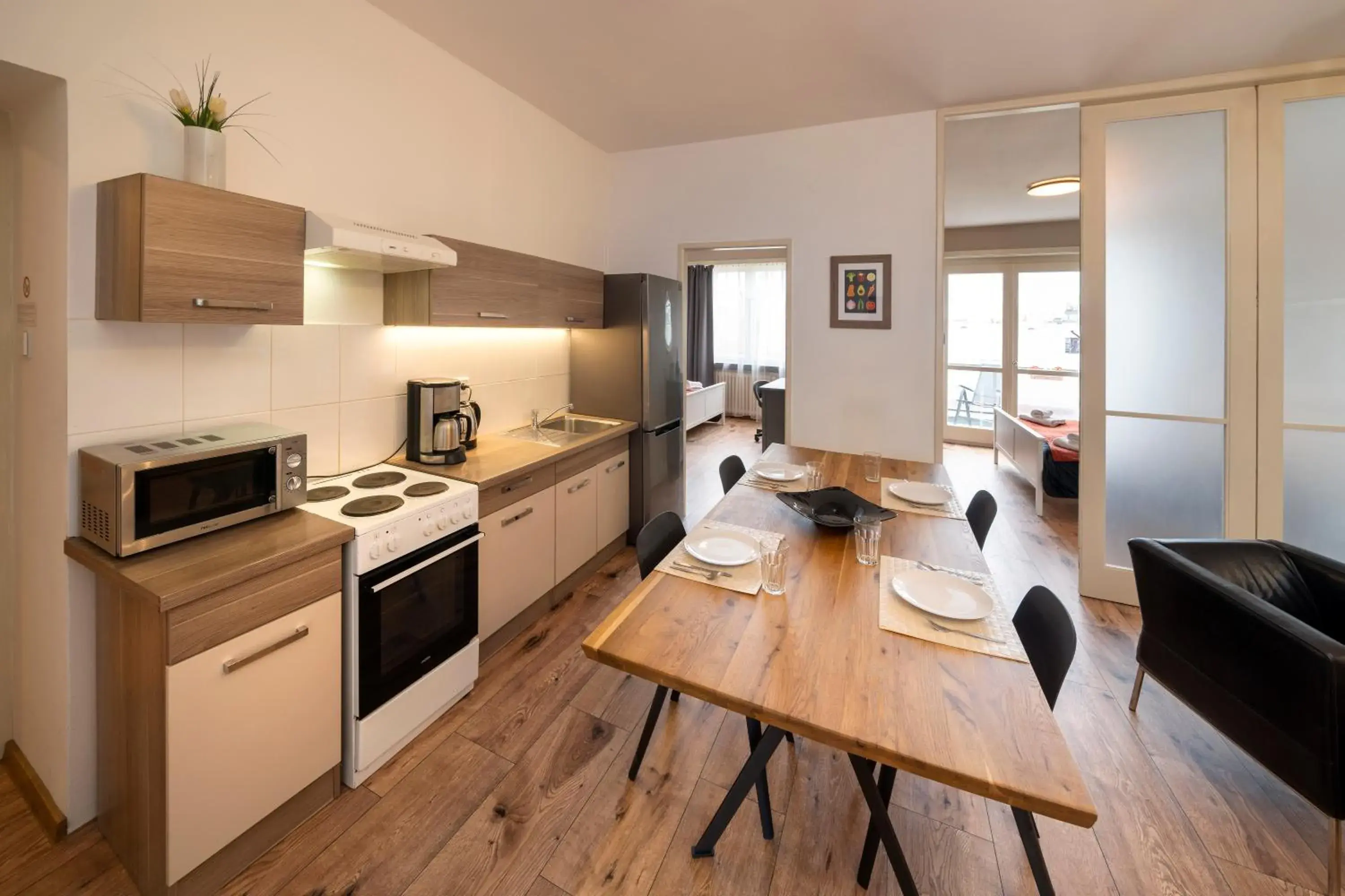 Kitchen or kitchenette, Kitchen/Kitchenette in New Town - Apple Apartments