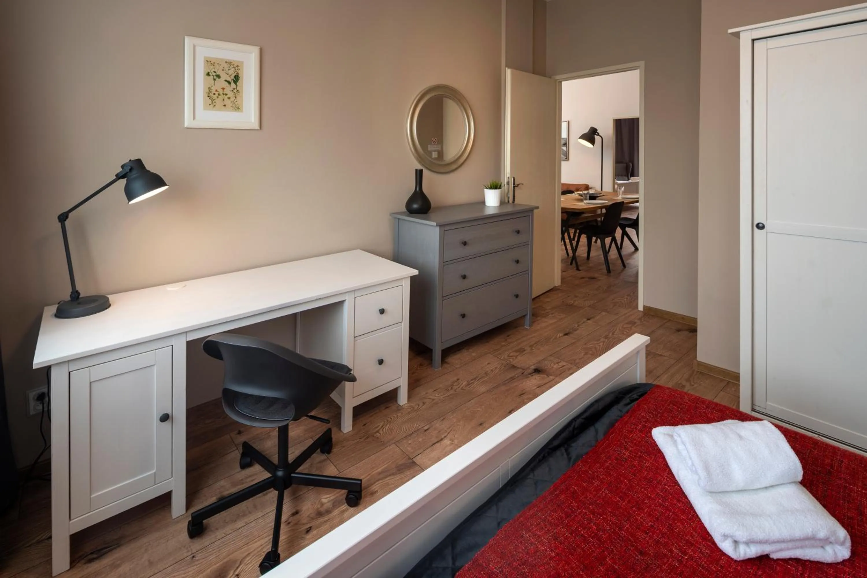 Bedroom, Bed in New Town - Apple Apartments