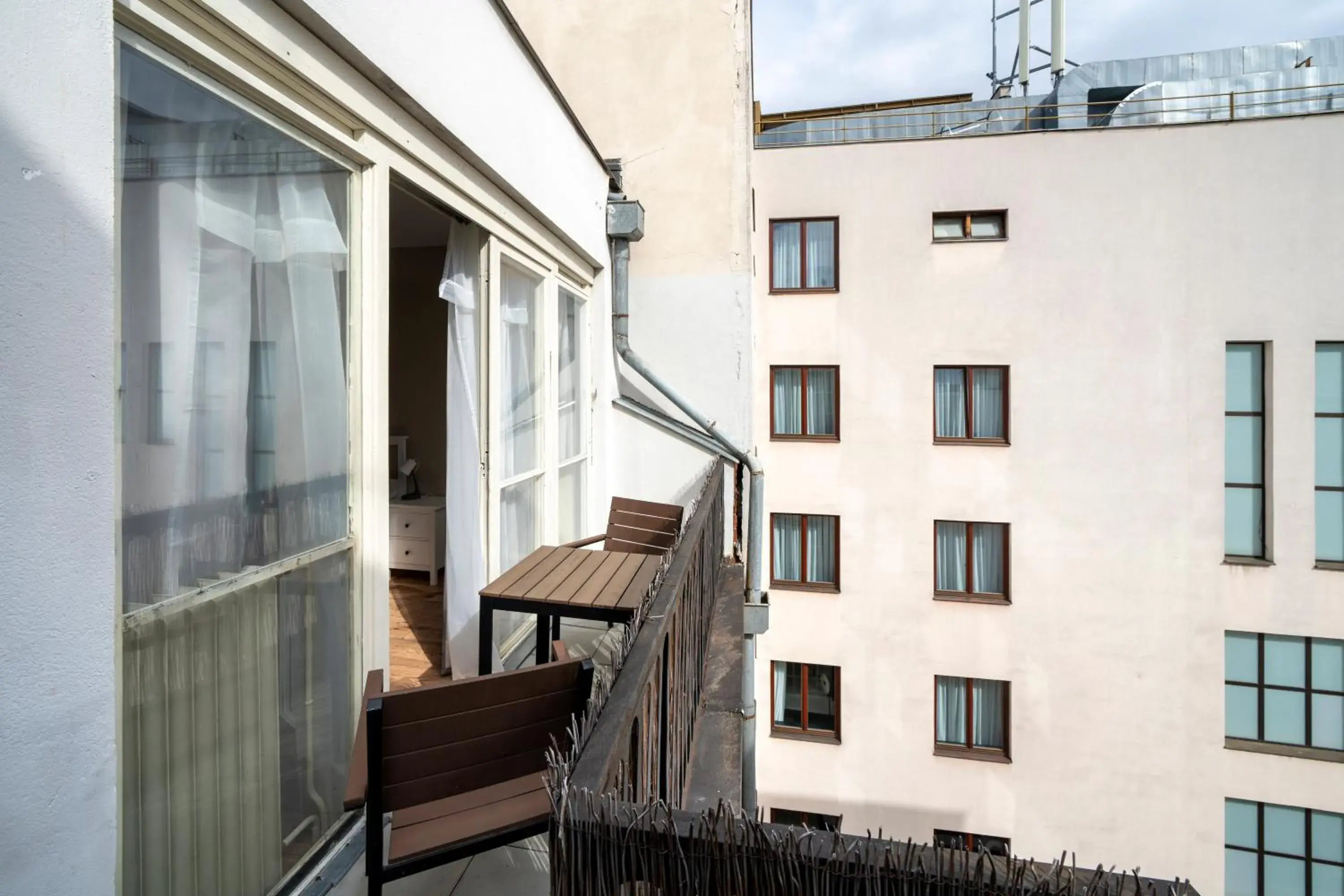 Balcony/Terrace in New Town - Apple Apartments